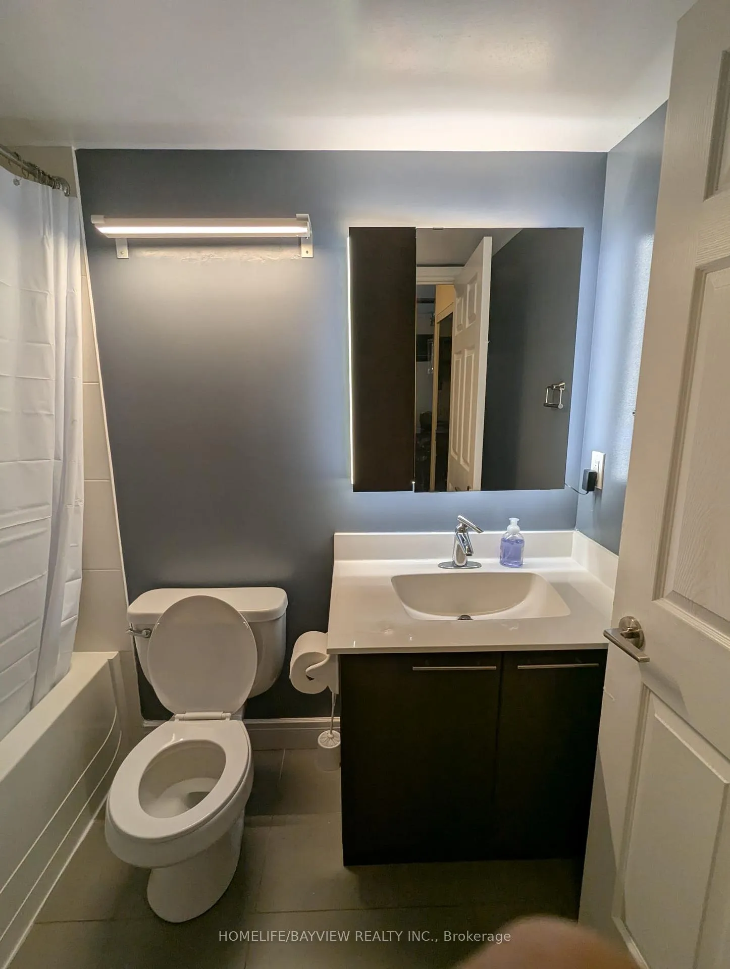 Photo 16 of Unit 211, 37 Galleria Parkway, Markham, Commerce Valley — HOMEH