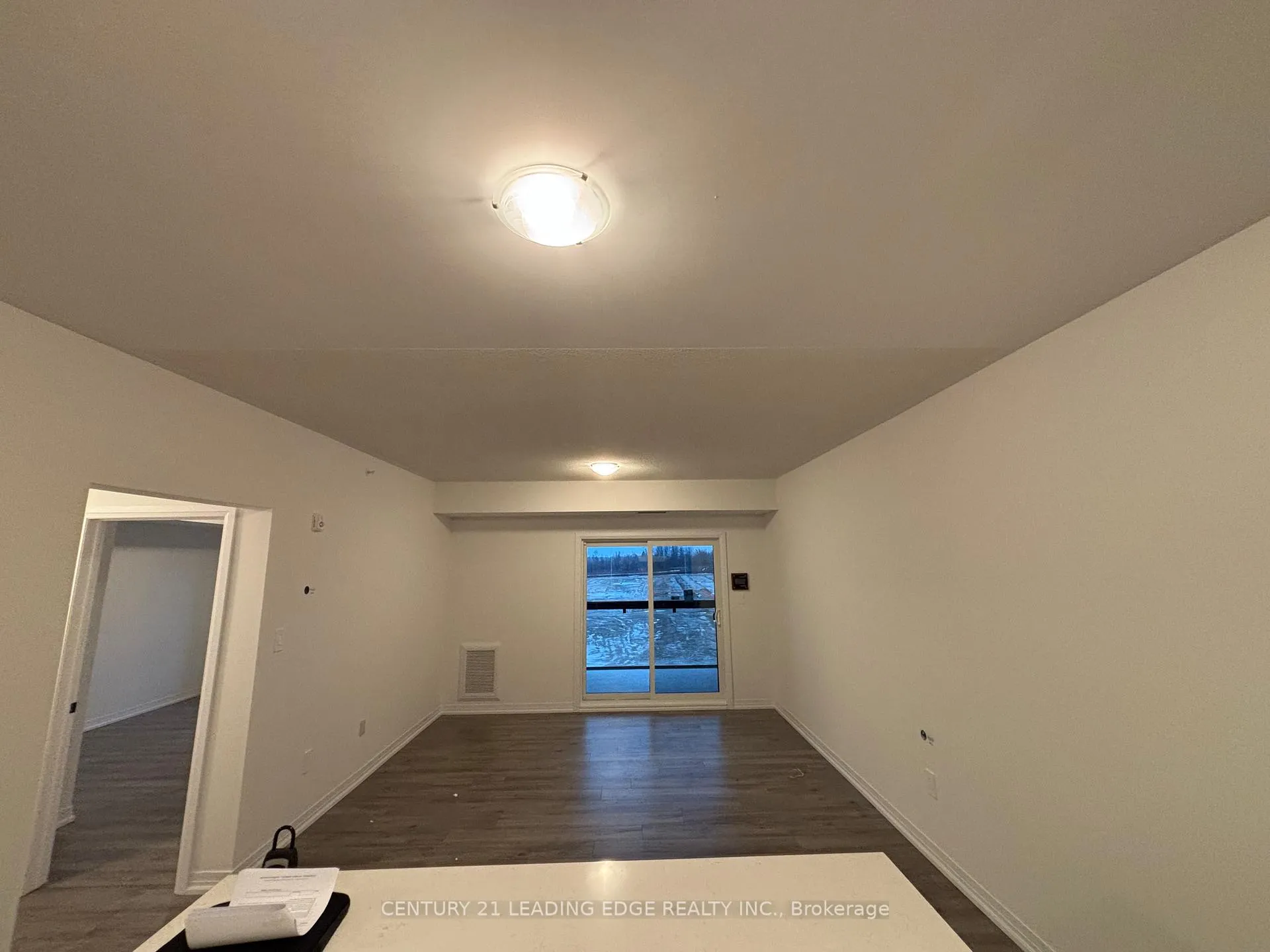 Photo 6 of Unit 307, 15 Kneeshaw Drive, Barrie, Rural Barrie Southeast — HOMEH