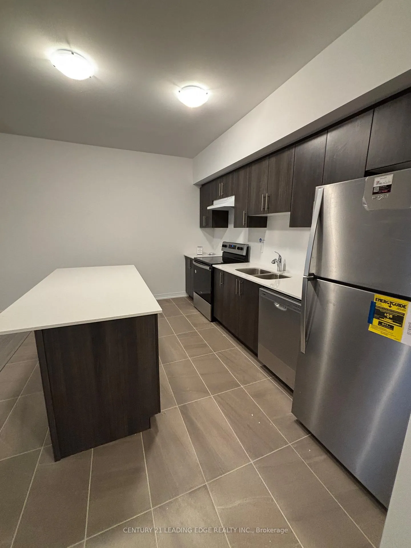 Photo 7 of Unit 307, 15 Kneeshaw Drive, Barrie, Rural Barrie Southeast — HOMEH