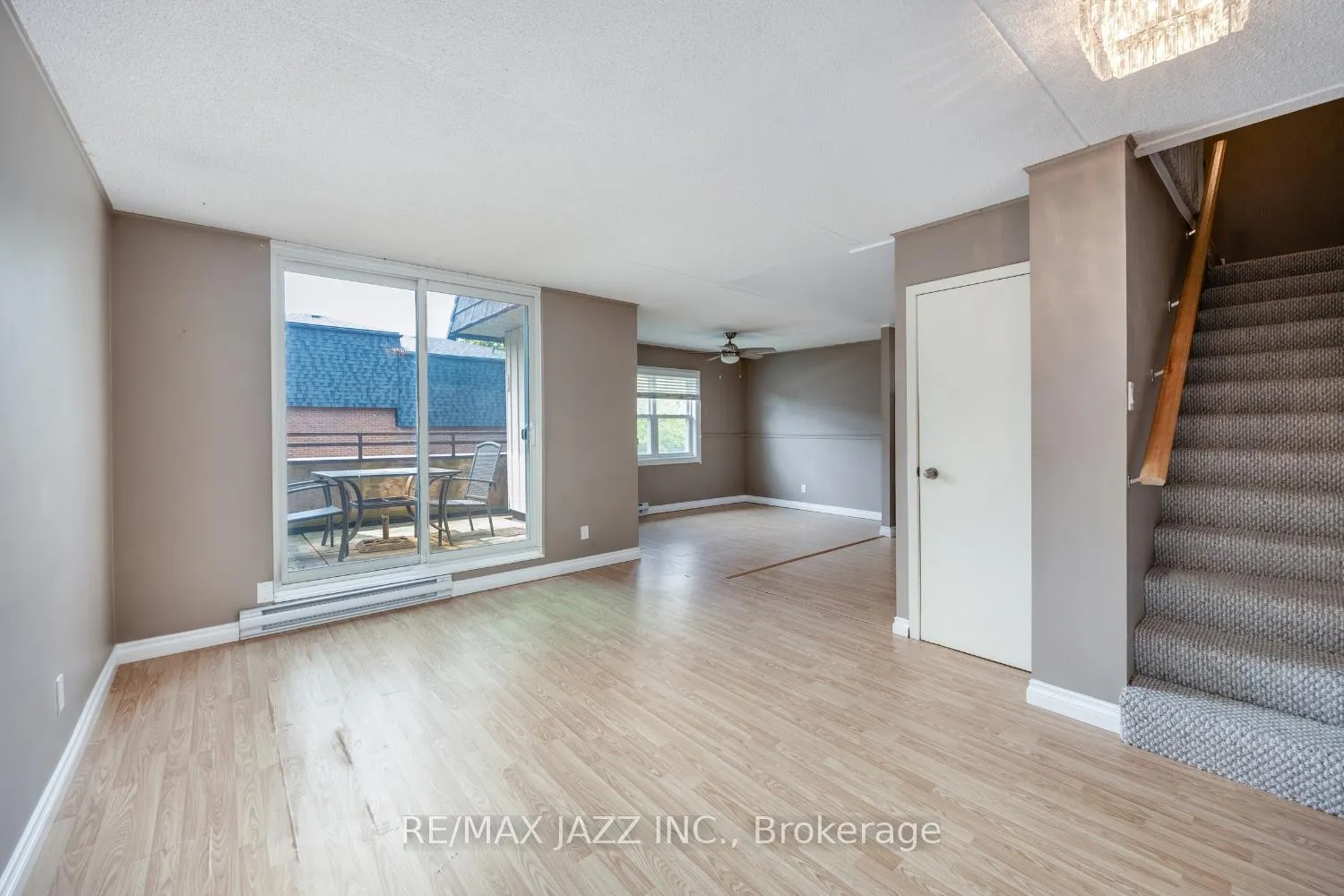 Photo 9 of Unit 206, 580 Mary Street E, Whitby, Downtown Whitby — HOMEH