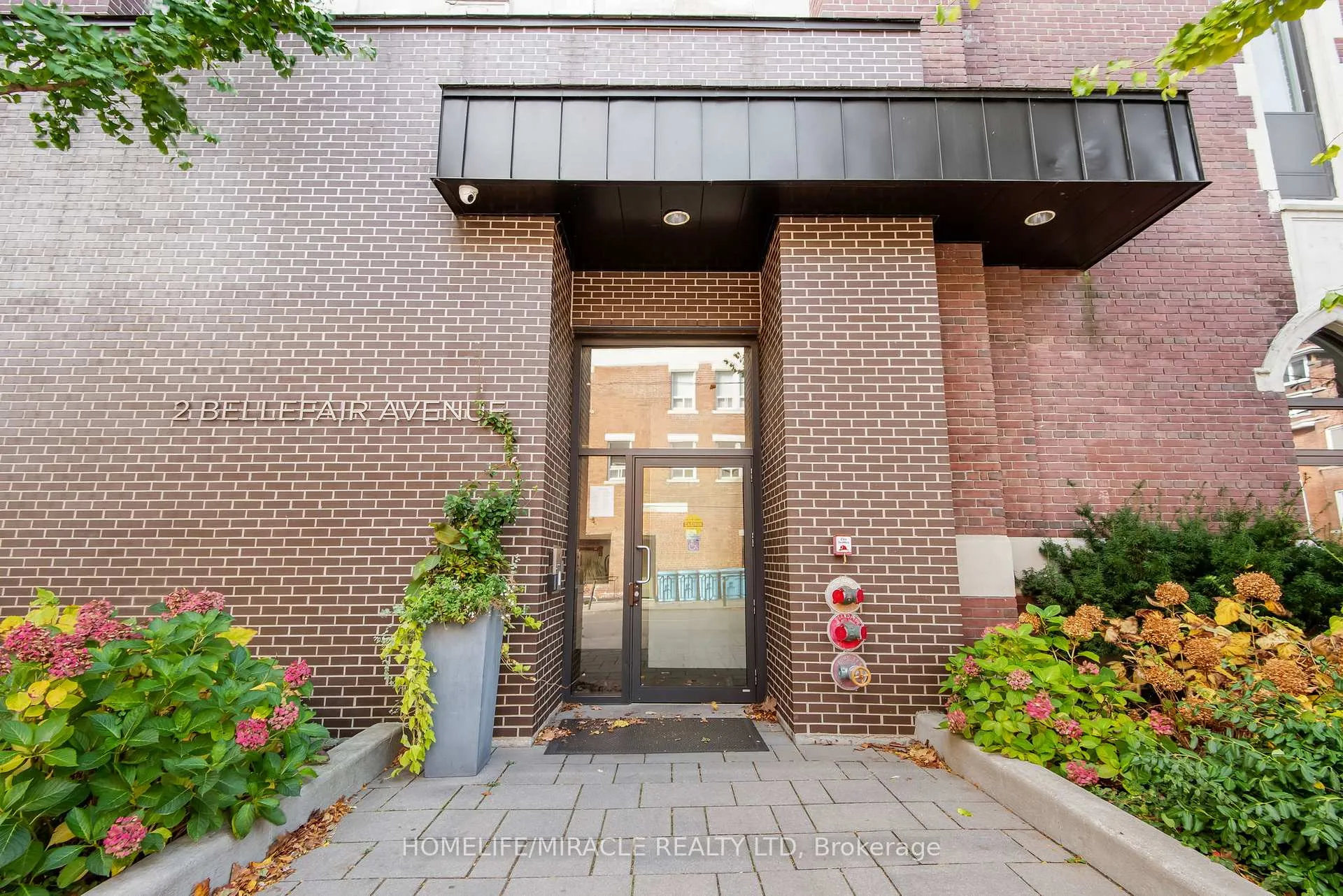 Photo 1 of Unit 306, 2 Bellefair Avenue, Toronto, The Beaches — HOMEH