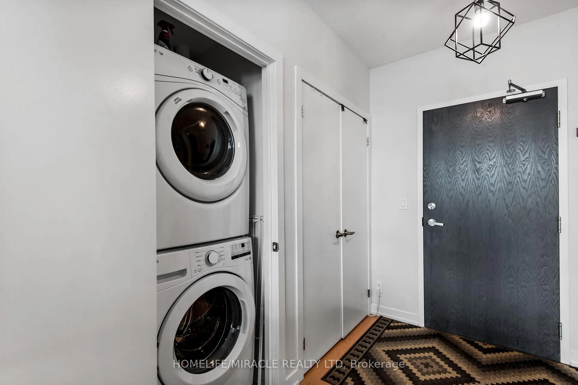 Photo 20 of Unit 306, 2 Bellefair Avenue, Toronto, The Beaches — HOMEH