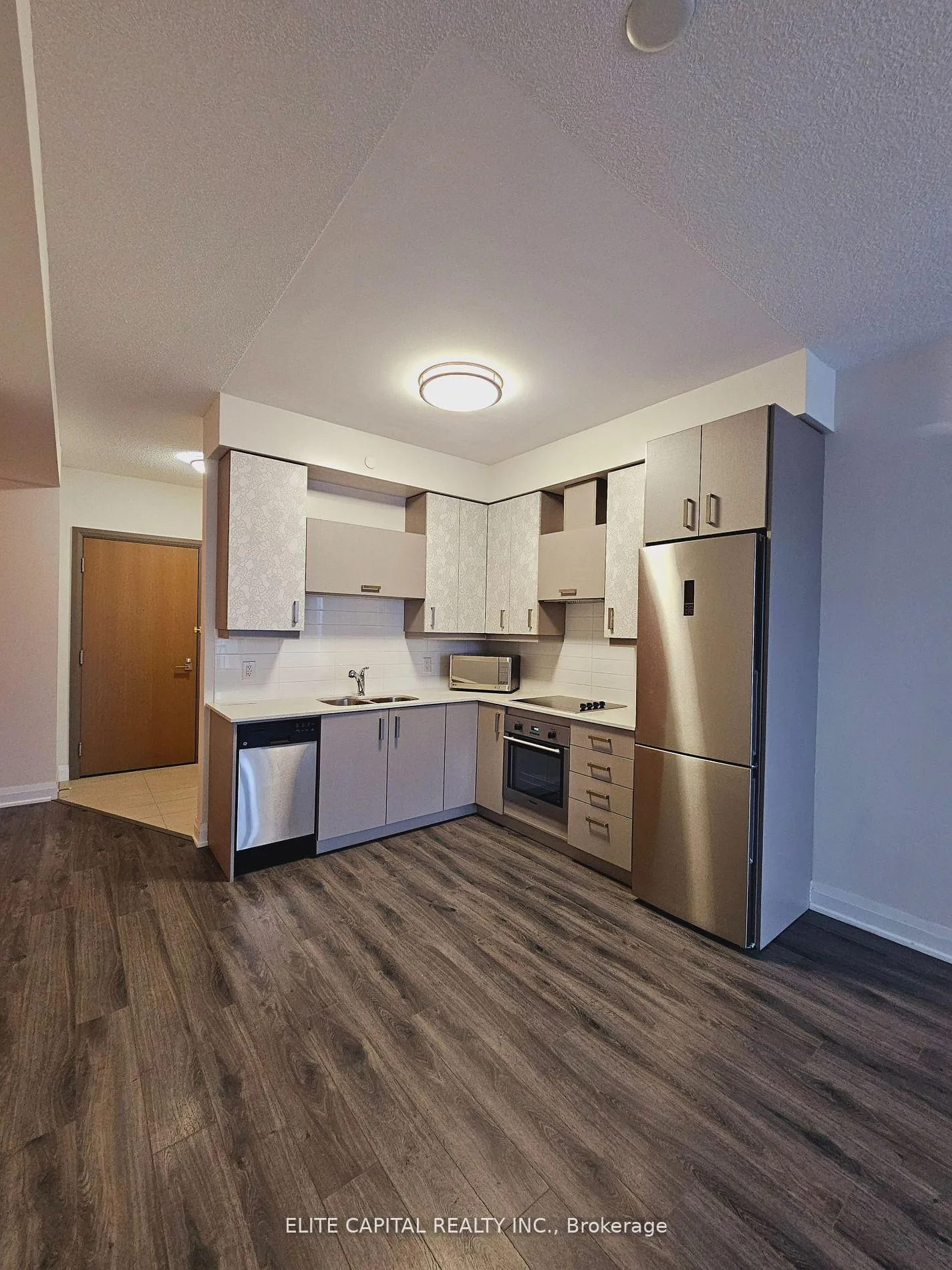 Photo 5 of Unit 609, 28 Uptown Drive, Markham, Unionville — HOMEH