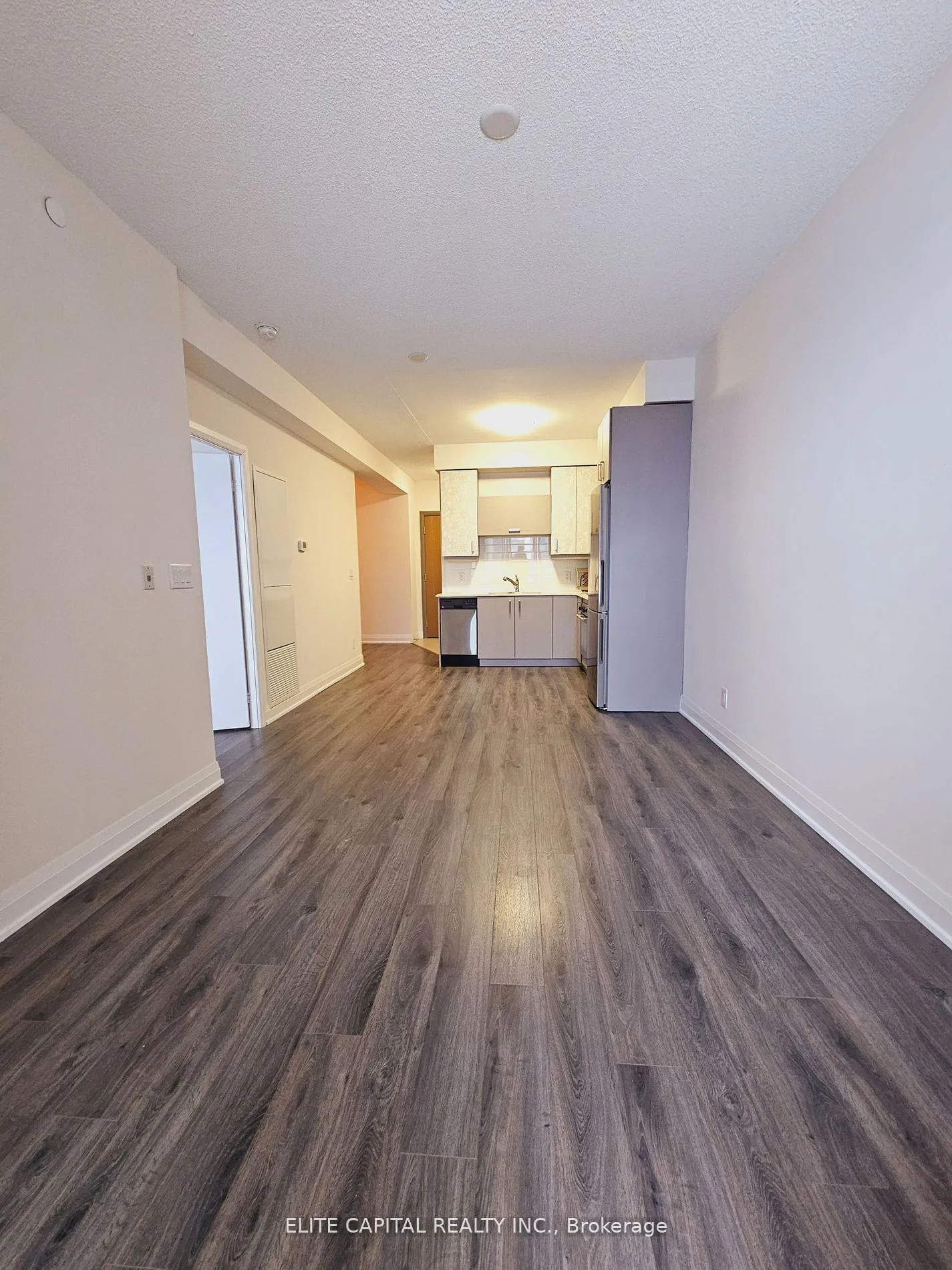 Photo 6 of Unit 609, 28 Uptown Drive, Markham, Unionville — HOMEH