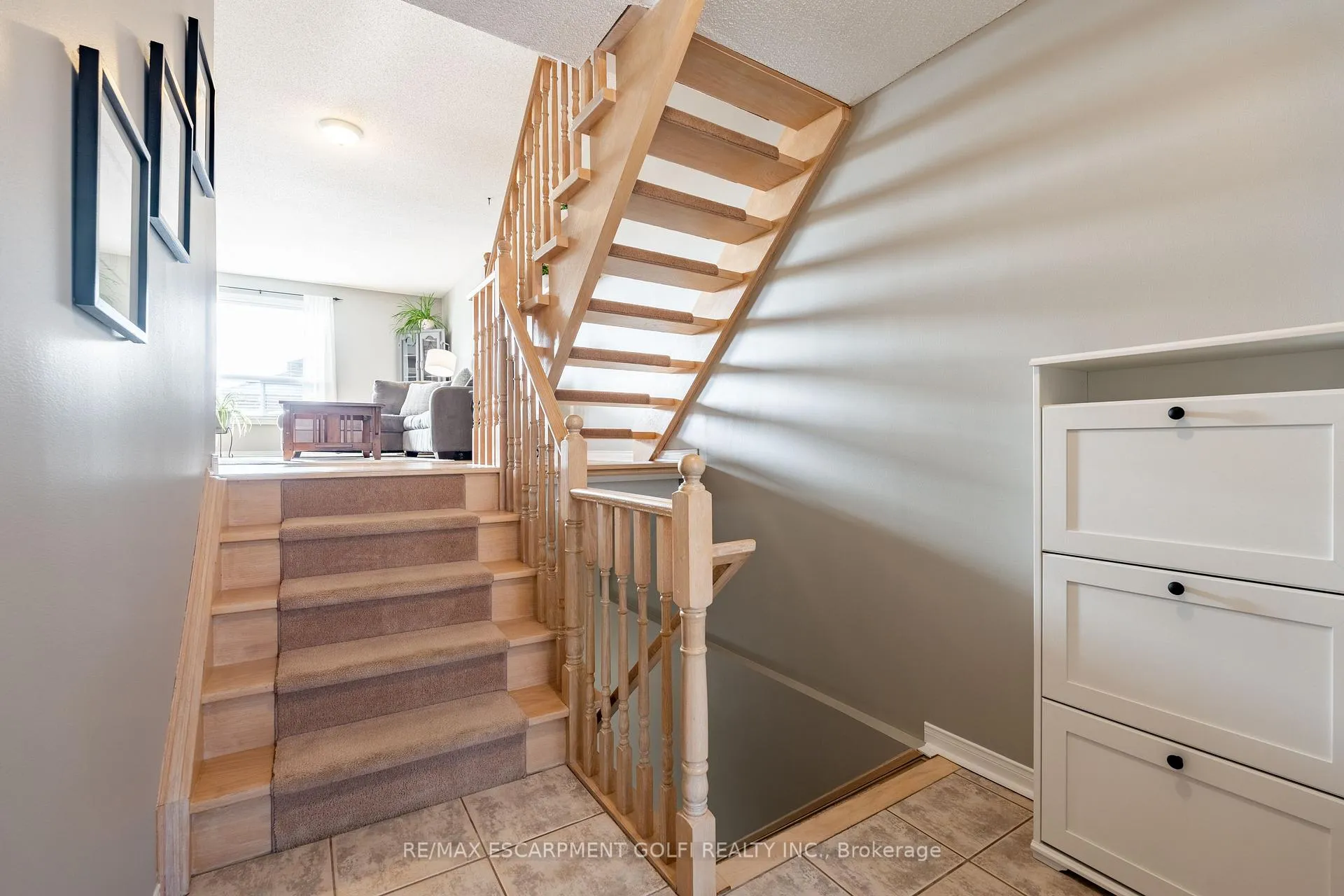 Photo 5 of Unit 38, 800 Paramount Drive, Hamilton, Stoney Creek Mountain — HOMEH