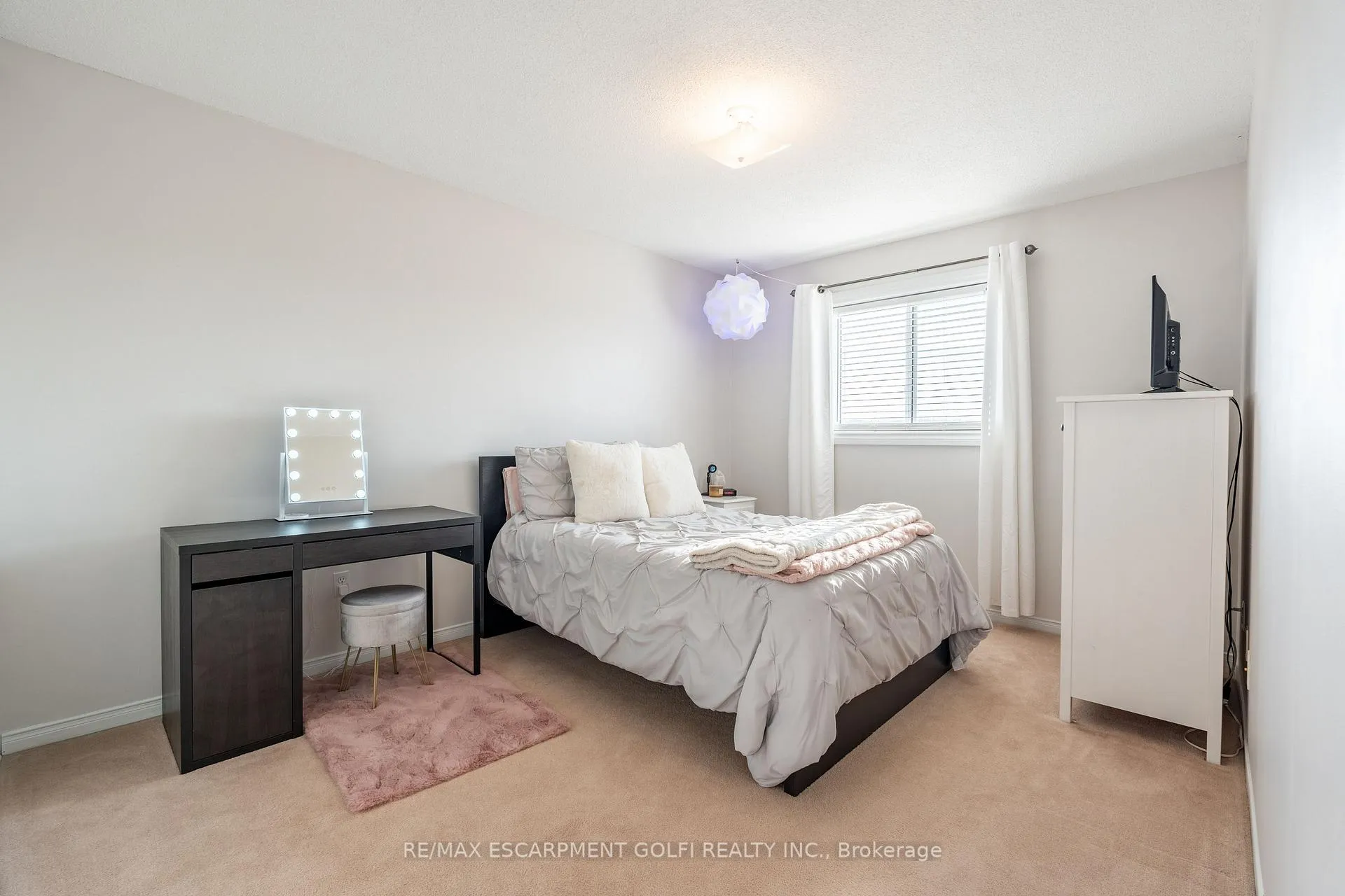 Photo 21 of Unit 38, 800 Paramount Drive, Hamilton, Stoney Creek Mountain — HOMEH