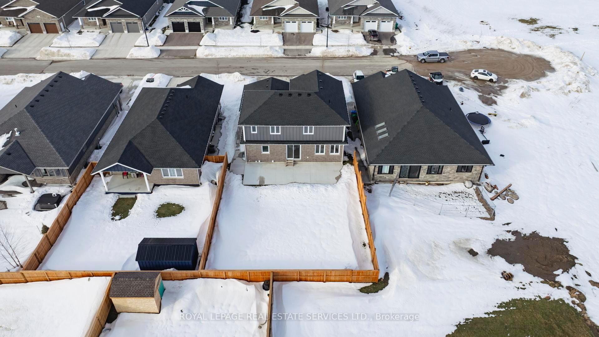 Photo 49 of 139 Shearwater Trail, Goderich, Goderich (Town) — HOMEH