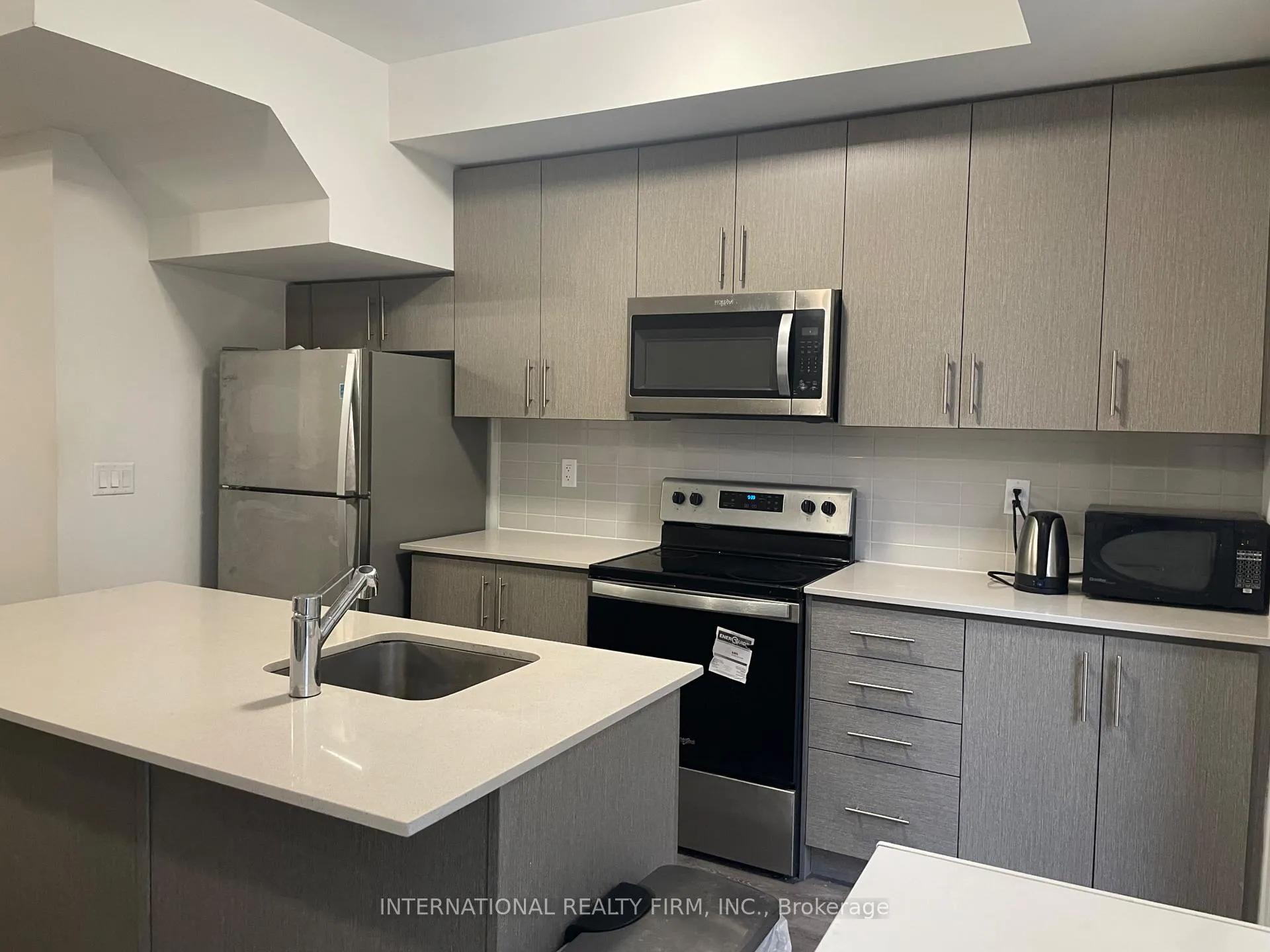 Photo 7 of Unit 31, 3405 Ridgeway Drive, Mississauga, Erin Mills — HOMEH