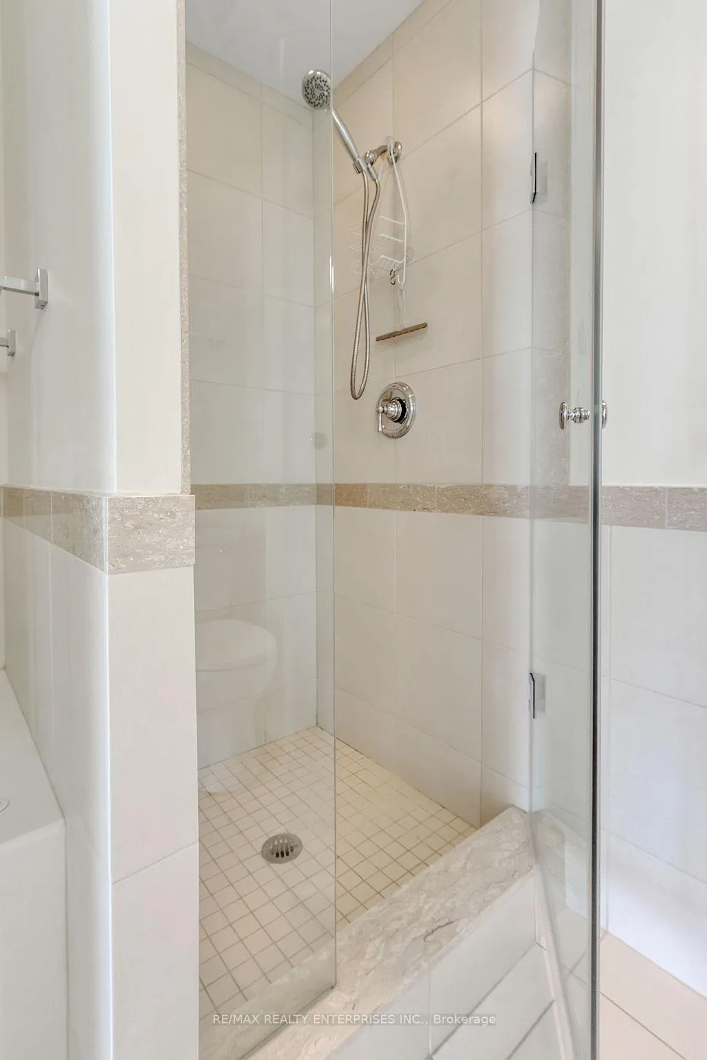 Photo 24 of Unit 914, 1055 Southdown Road, Mississauga, Clarkson — HOMEH
