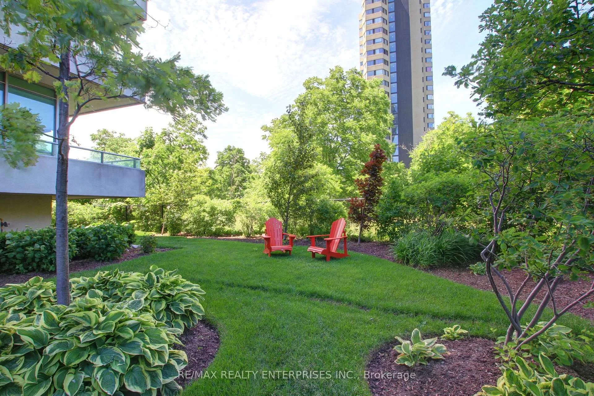 Photo 40 of Unit 914, 1055 Southdown Road, Mississauga, Clarkson — HOMEH