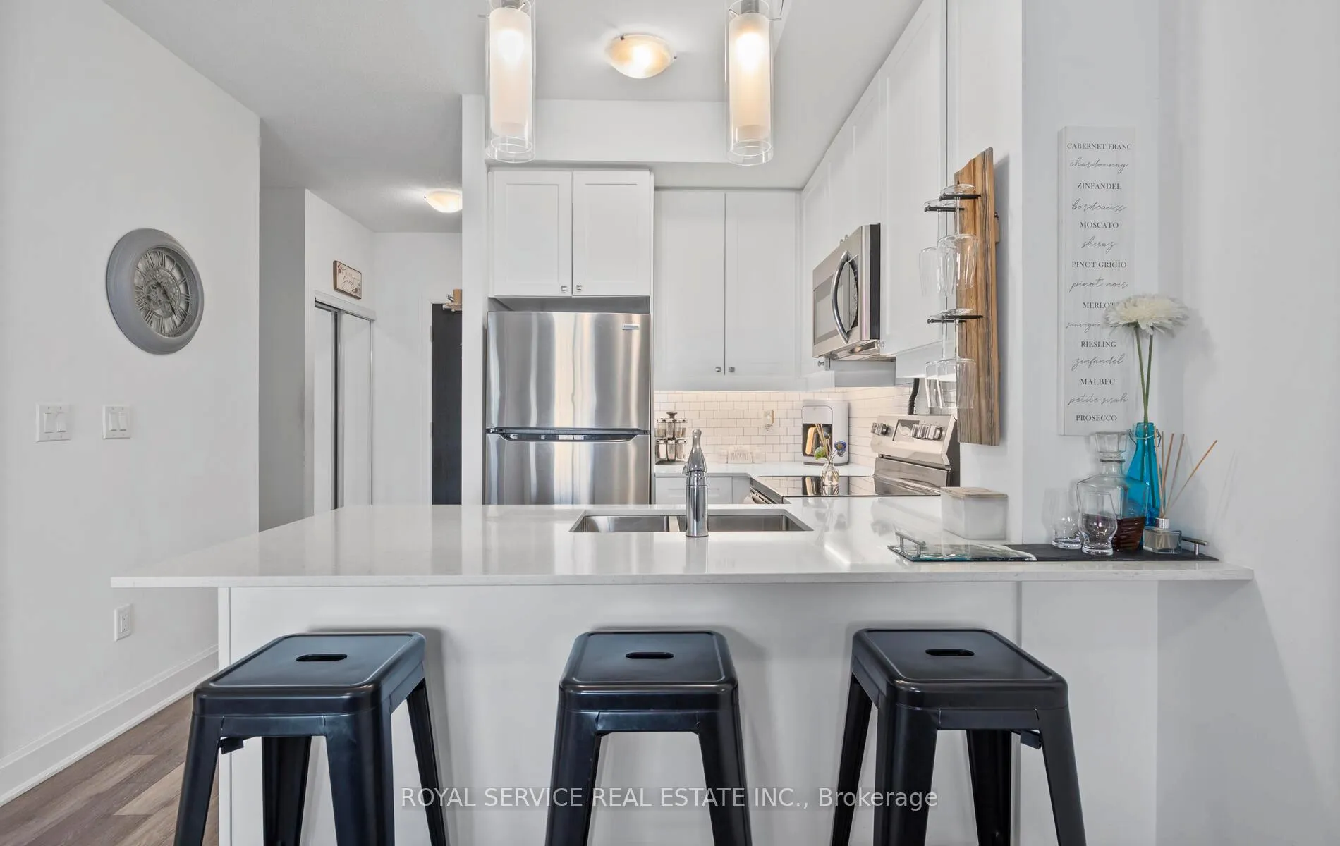 Photo 8 of Unit 127, 50 Lakebreeze Drive, Clarington, Newcastle — HOMEH
