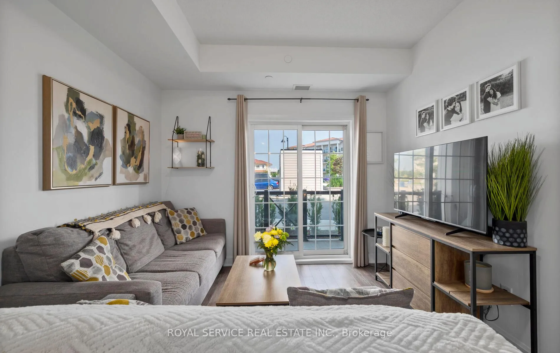 Photo 10 of Unit 127, 50 Lakebreeze Drive, Clarington, Newcastle — HOMEH
