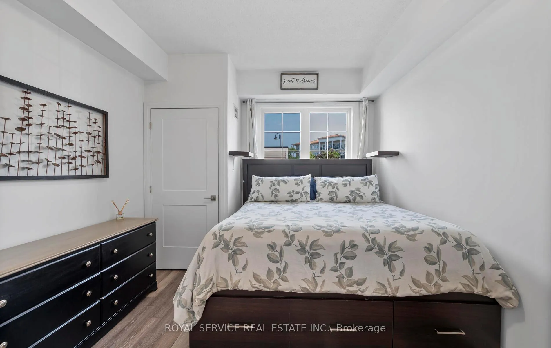 Photo 16 of Unit 127, 50 Lakebreeze Drive, Clarington, Newcastle — HOMEH