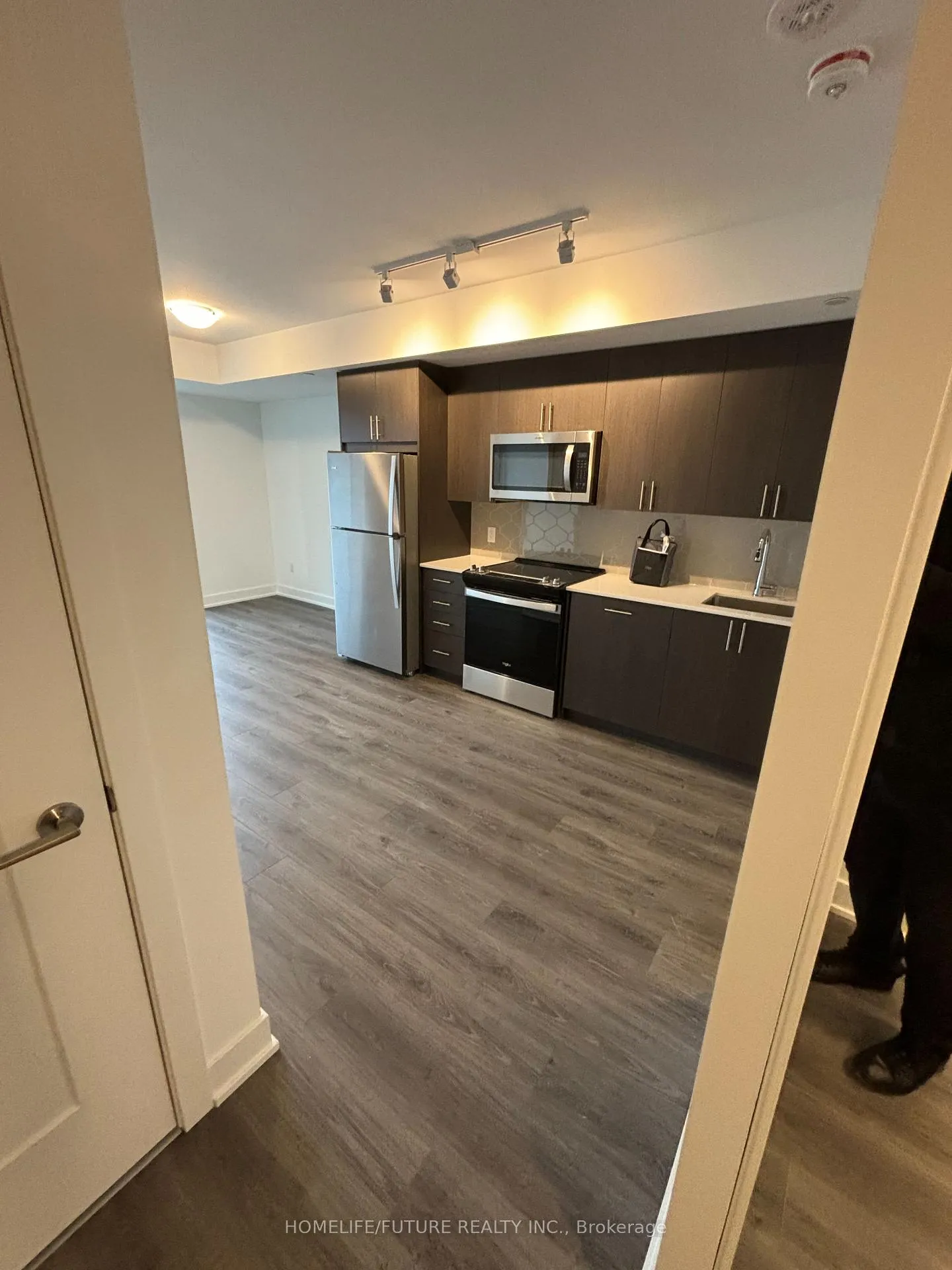 Photo 1 of Unit 605, 2545 Simcoe Street N, Oshawa, Windfields — HOMEH