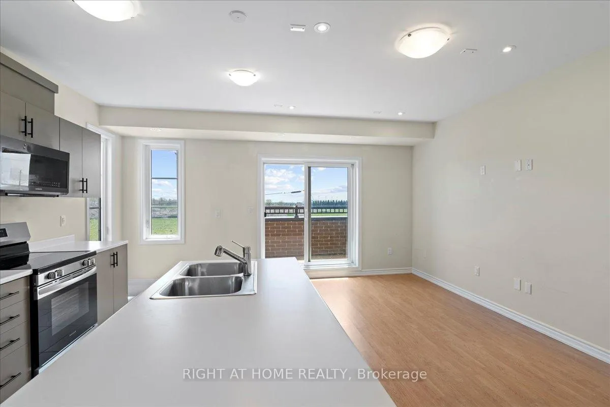 Photo 11 of 1534 Bloor Street, Clarington, Courtice — HOMEH