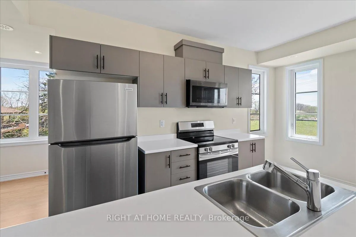 Photo 16 of 1534 Bloor Street, Clarington, Courtice — HOMEH