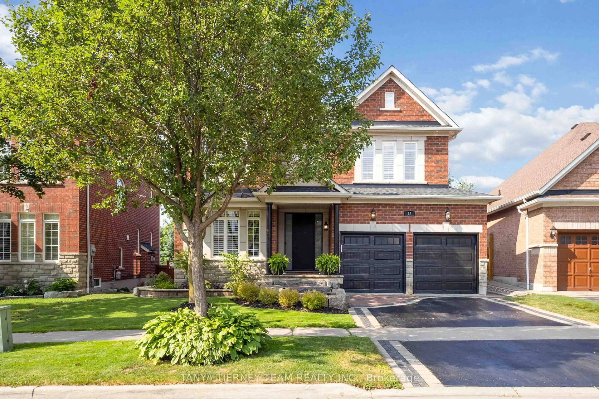Photo 1 of 12 Branthaven Court, Whitby, Brooklin — HOMEH