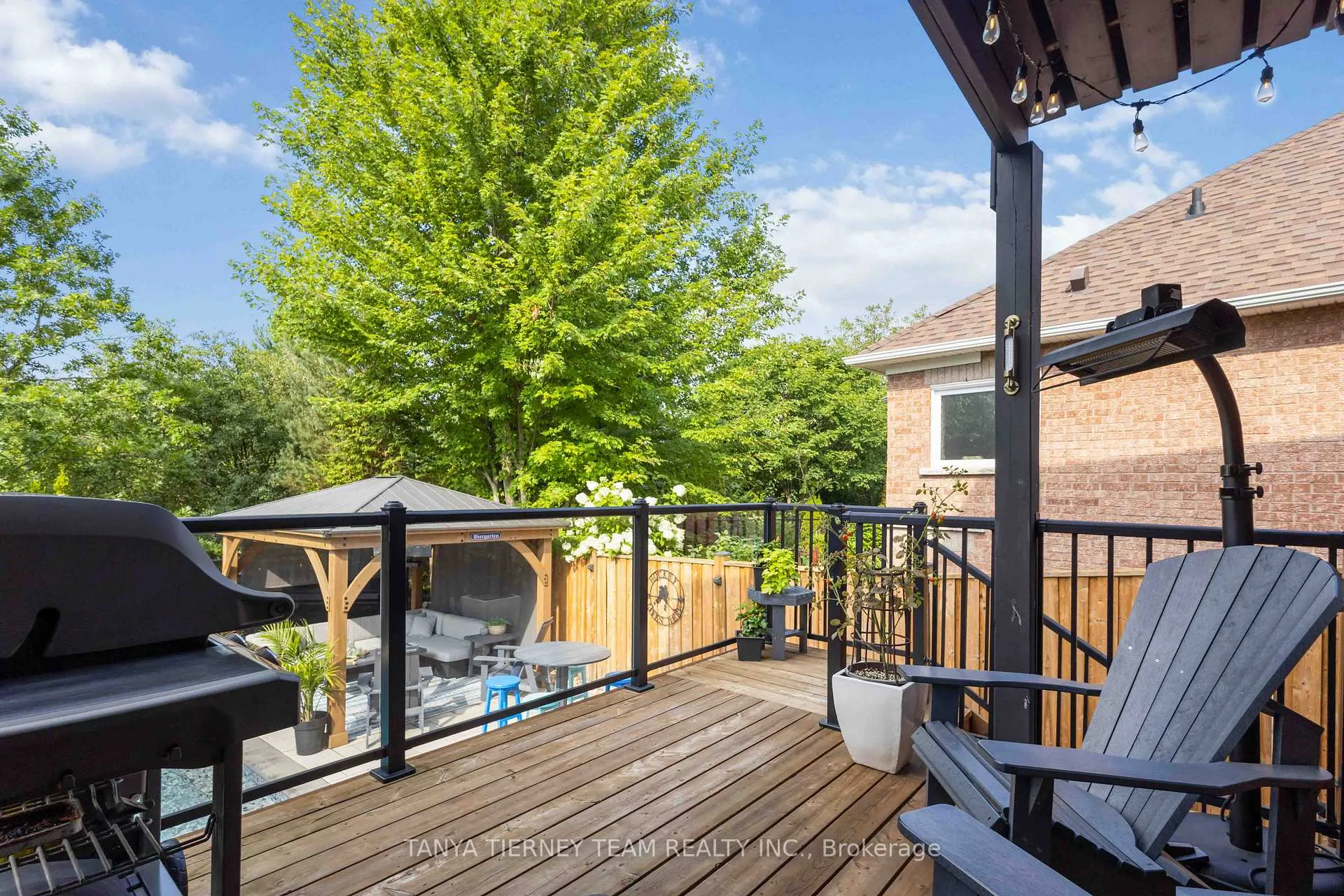 Photo 21 of 12 Branthaven Court, Whitby, Brooklin — HOMEH