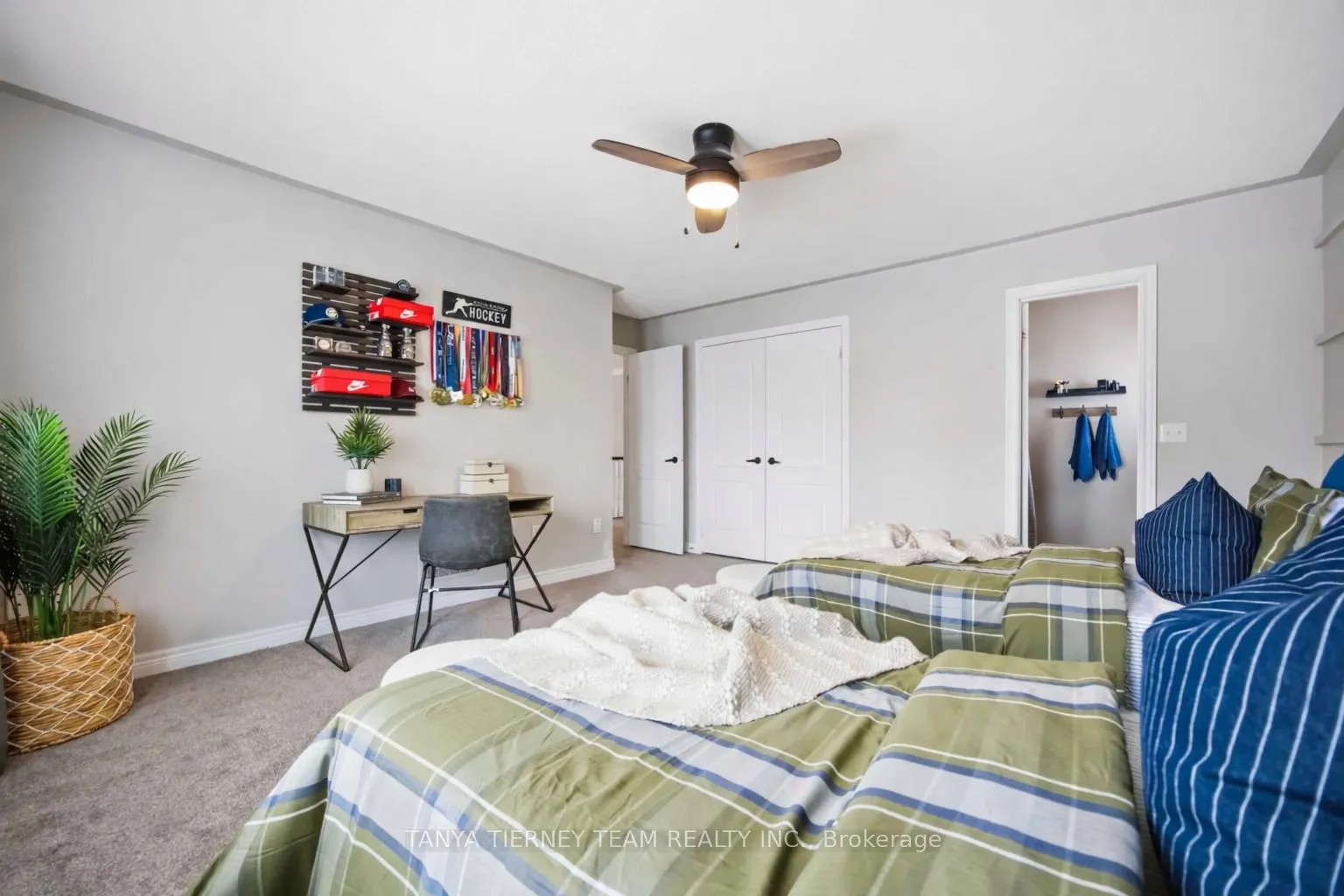 Photo 33 of 12 Branthaven Court, Whitby, Brooklin — HOMEH