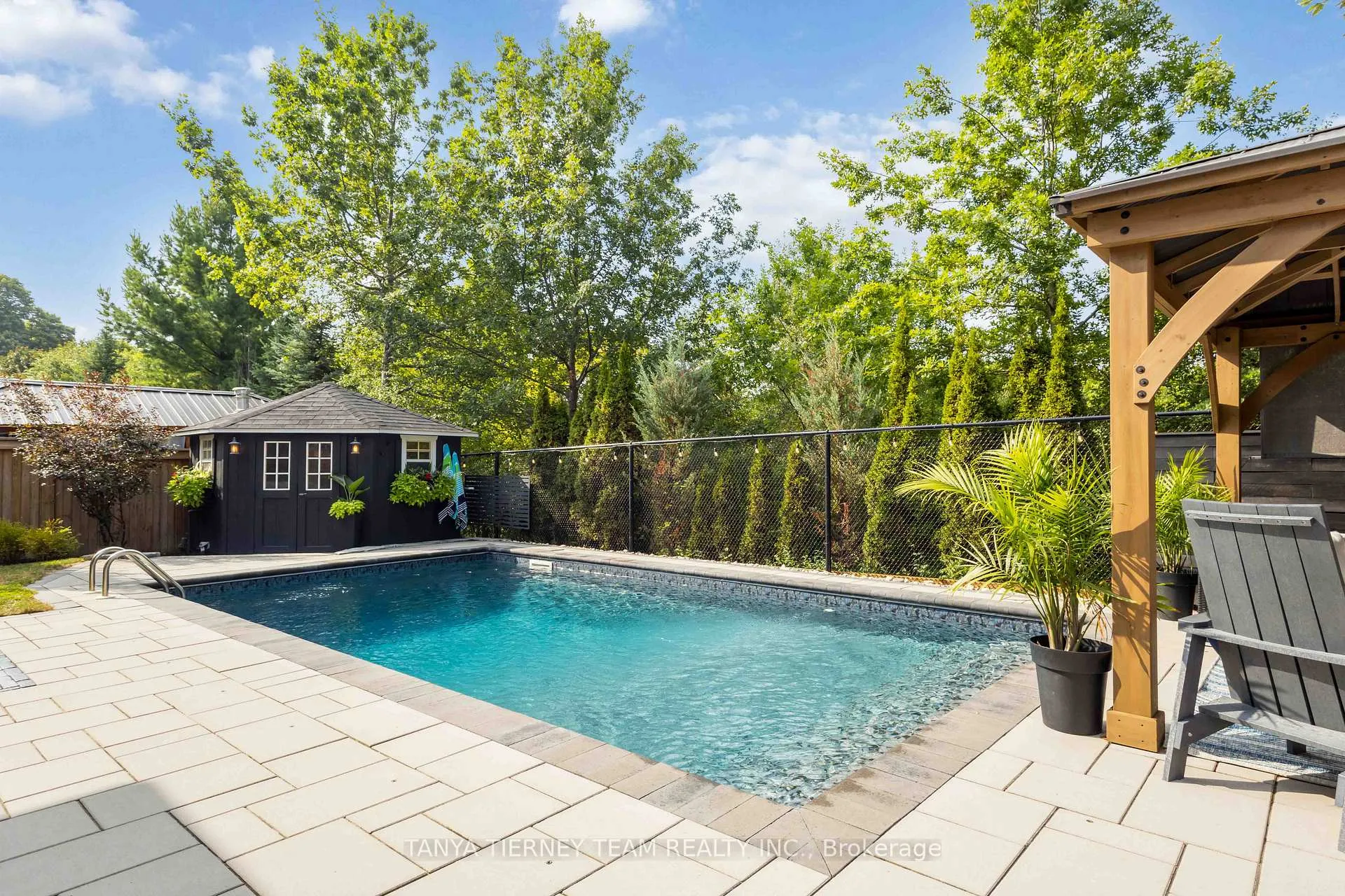 Photo 37 of 12 Branthaven Court, Whitby, Brooklin — HOMEH