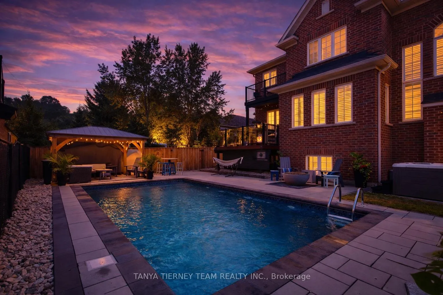 Photo 39 of 12 Branthaven Court, Whitby, Brooklin — HOMEH
