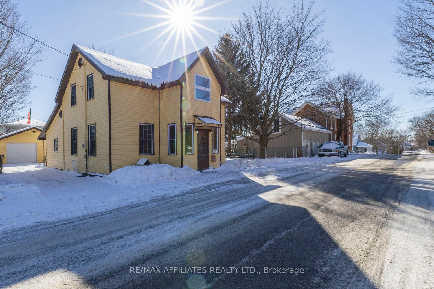 Photo 2 of 76 Morphy Street, Carleton Place — HOMEH