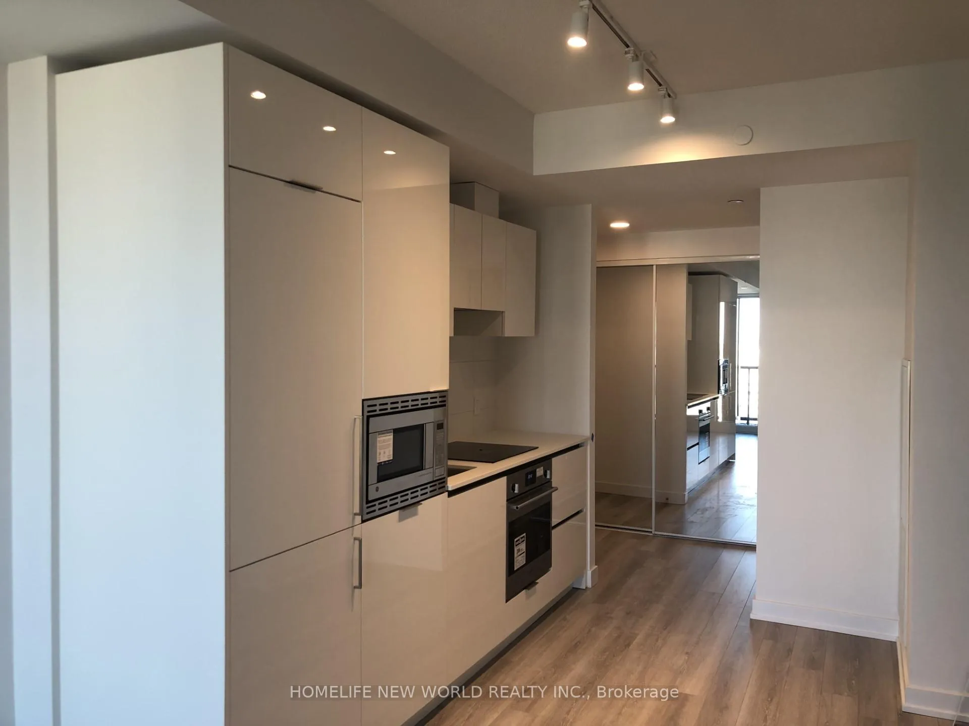 Photo 5 of Unit 2801, 238 Simcoe Street, Toronto, Kensington-Chinatown — HOMEH