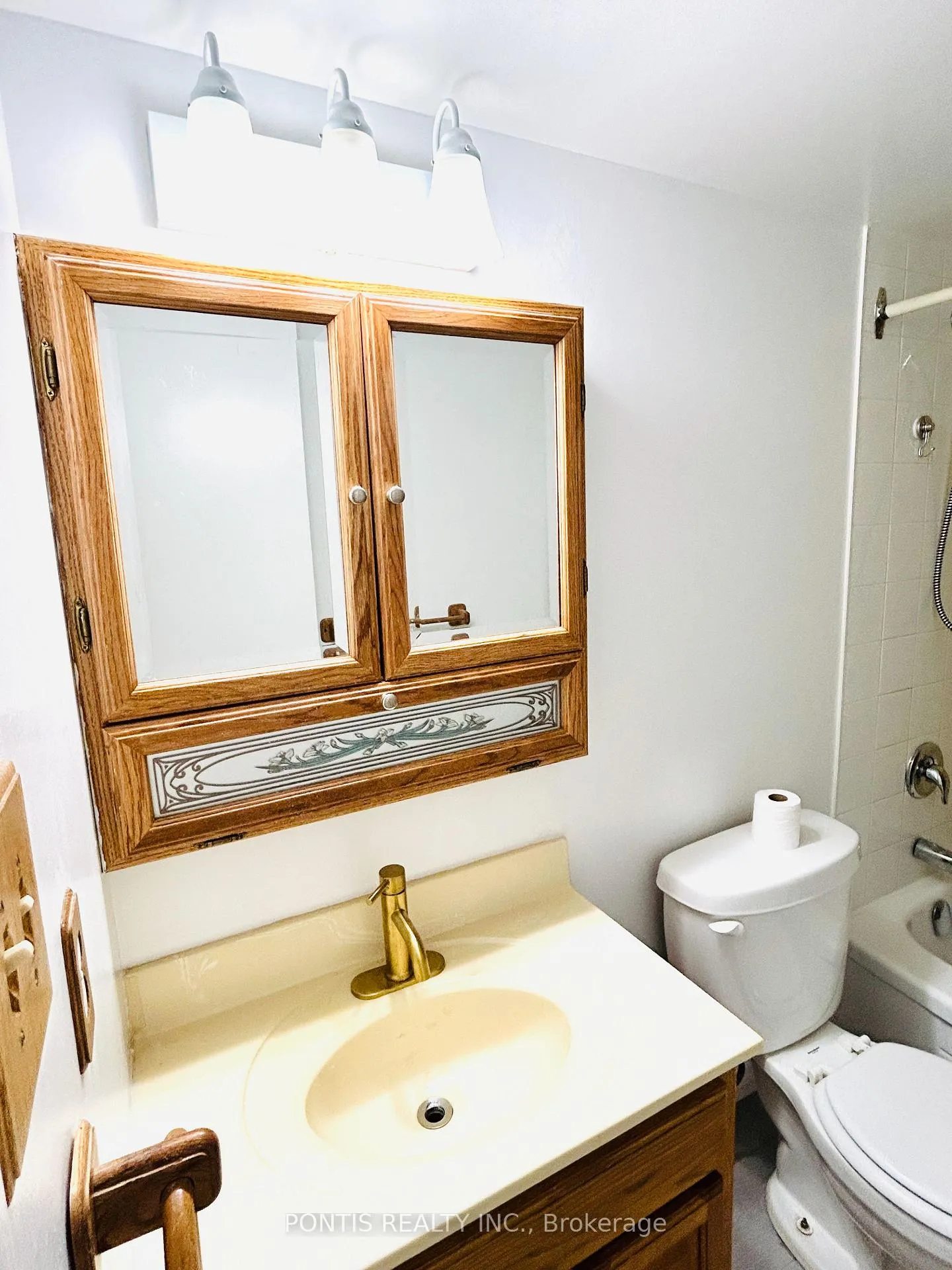 Photo 12 of Unit 405, 3100 Kirwin Avenue, Mississauga, Cooksville — HOMEH