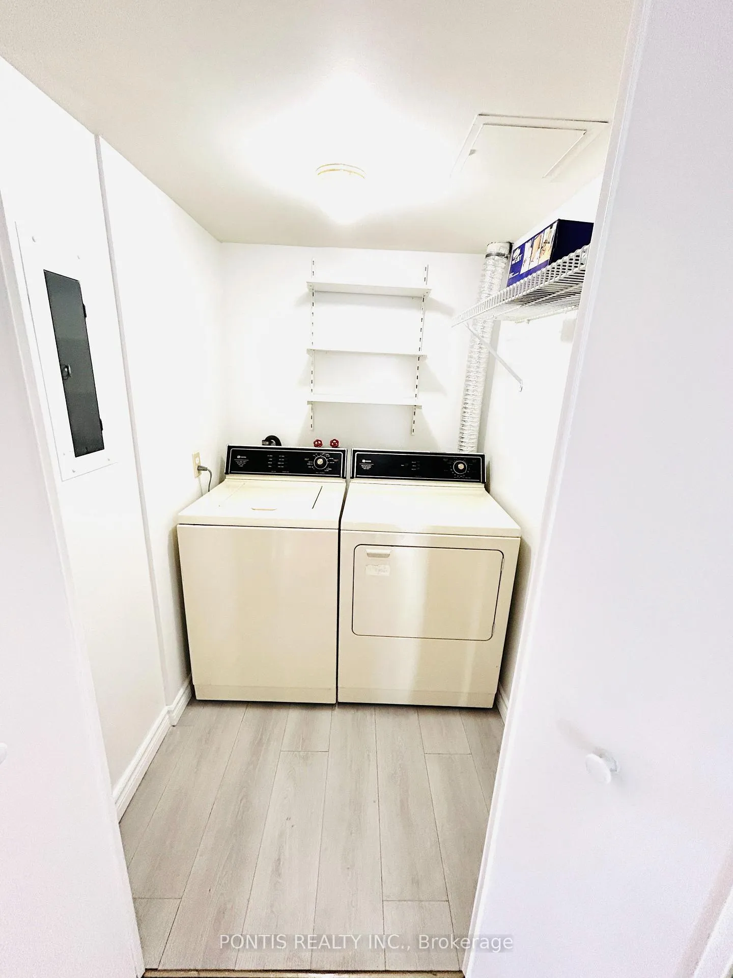 Photo 18 of Unit 405, 3100 Kirwin Avenue, Mississauga, Cooksville — HOMEH
