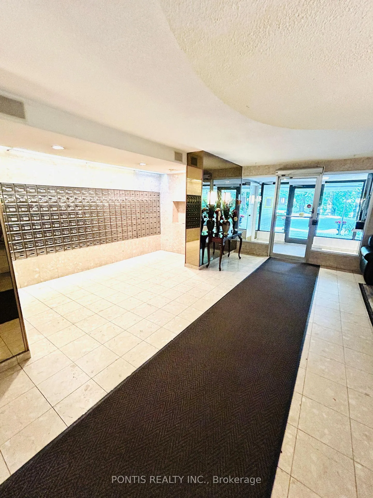 Photo 29 of Unit 405, 3100 Kirwin Avenue, Mississauga, Cooksville — HOMEH