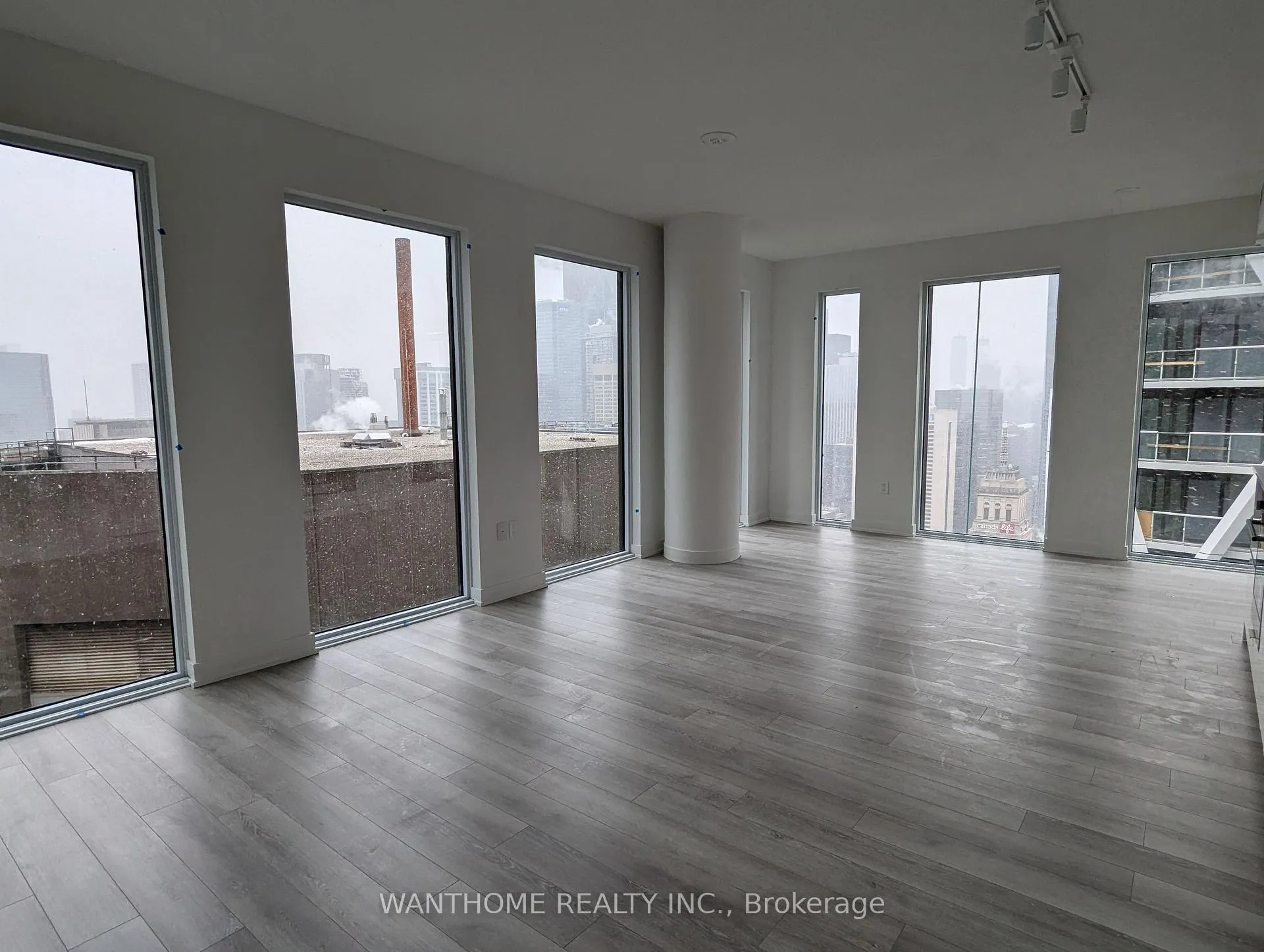 Photo 2 of Unit 3404, 238 Simcoe Street, Toronto, Kensington-Chinatown — HOMEH