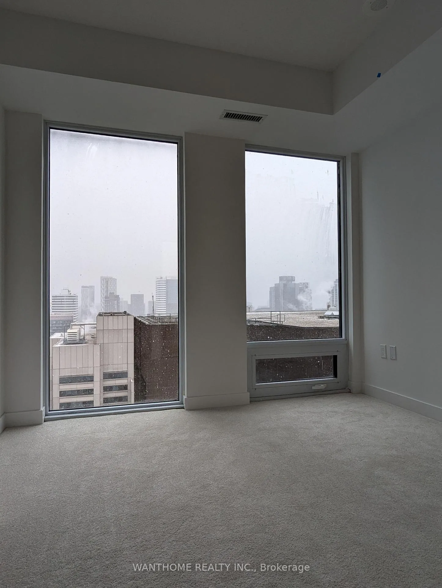 Photo 8 of Unit 3404, 238 Simcoe Street, Toronto, Kensington-Chinatown — HOMEH