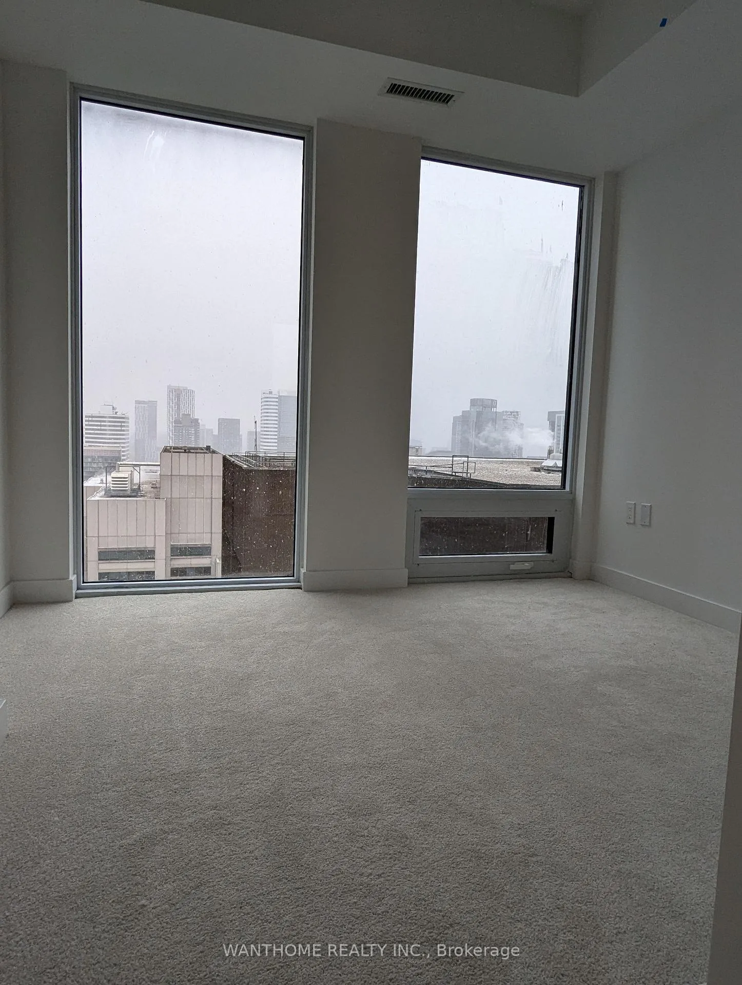 Photo 9 of Unit 3404, 238 Simcoe Street, Toronto, Kensington-Chinatown — HOMEH