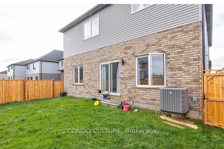 Photo 29 of 28 Sass Crescent, Brant, Paris — HOMEH