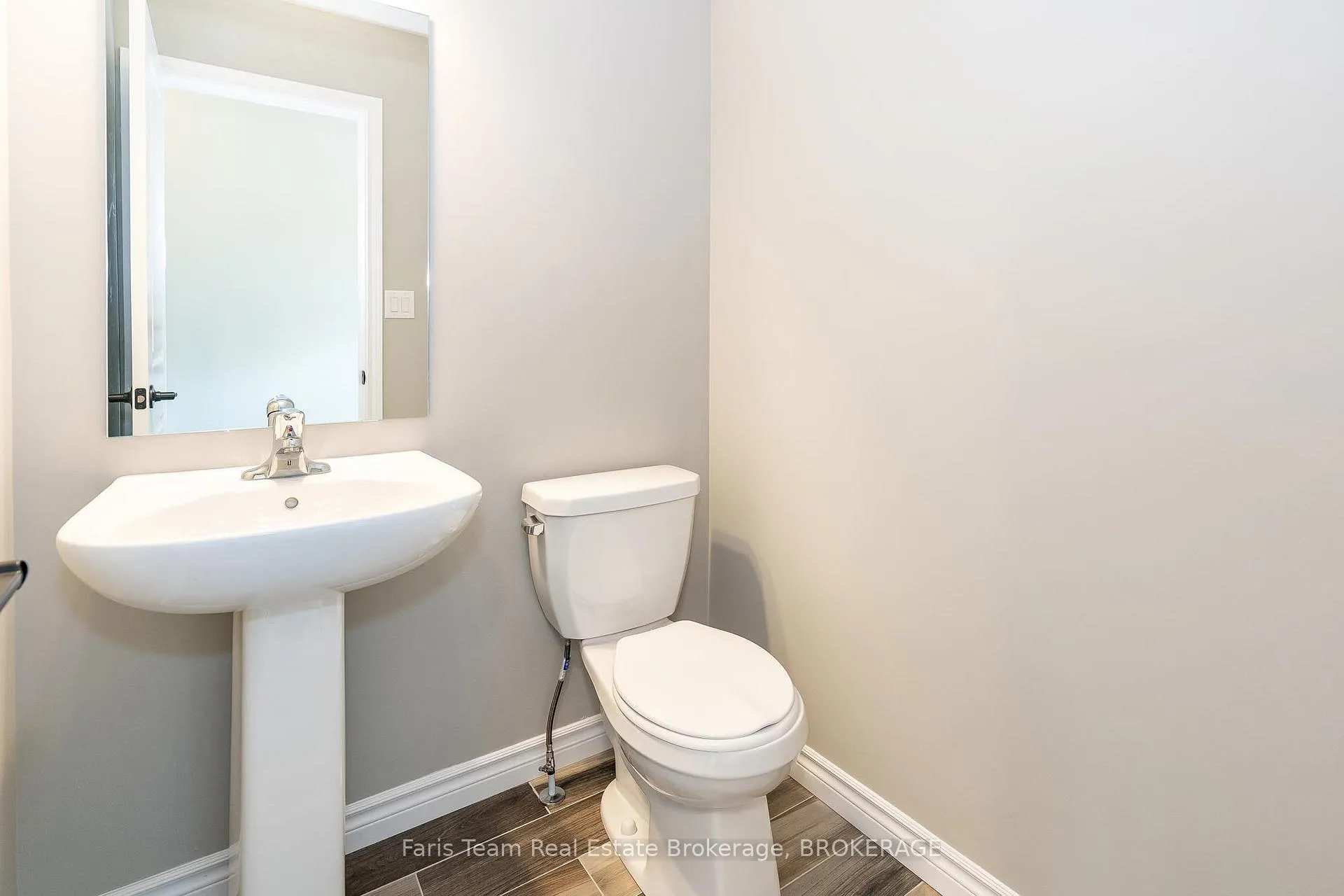 Photo 9 of 1052 Wright Drive, Midland — HOMEH