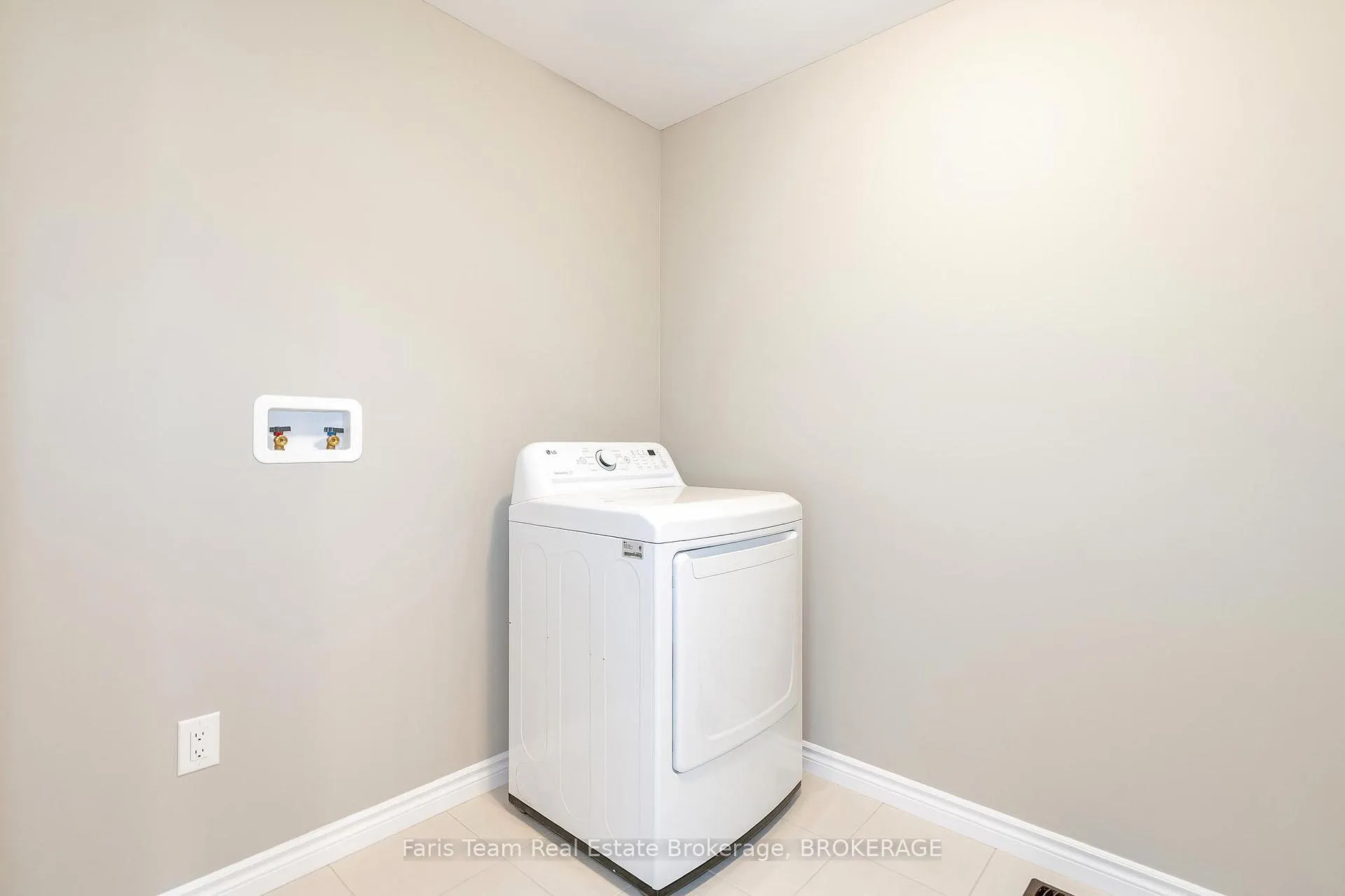 Photo 17 of 1052 Wright Drive, Midland — HOMEH