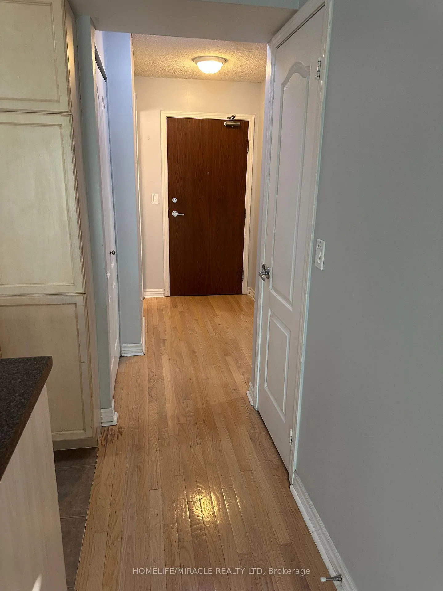 Photo 2 of Unit 509, 1 Elm Drive W, Mississauga, City Centre — HOMEH