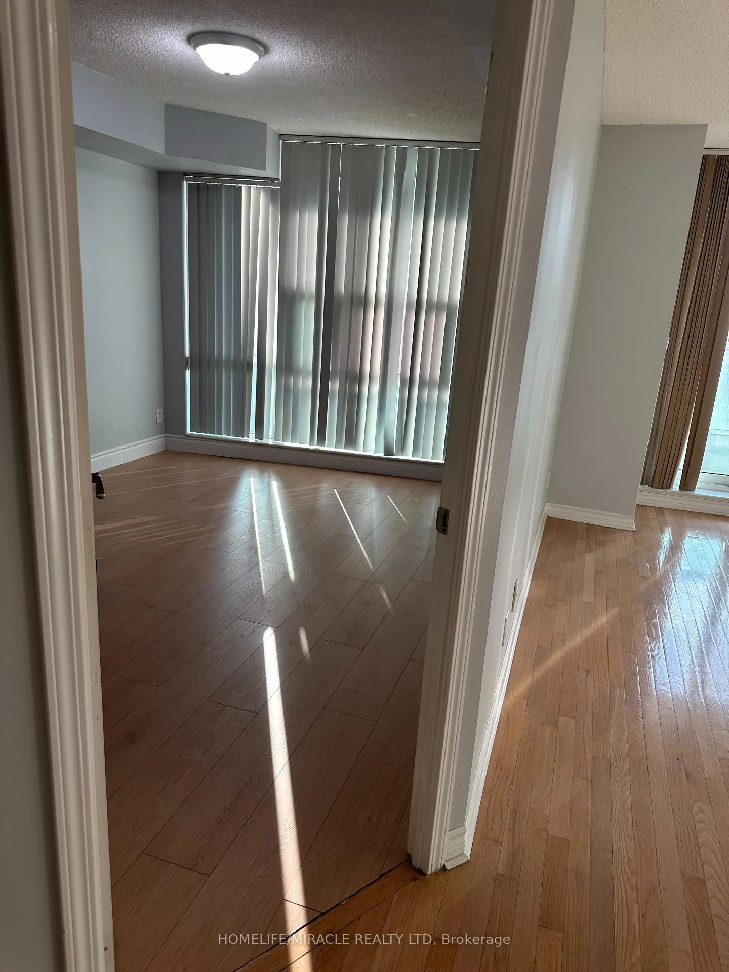 Photo 12 of Unit 509, 1 Elm Drive W, Mississauga, City Centre — HOMEH