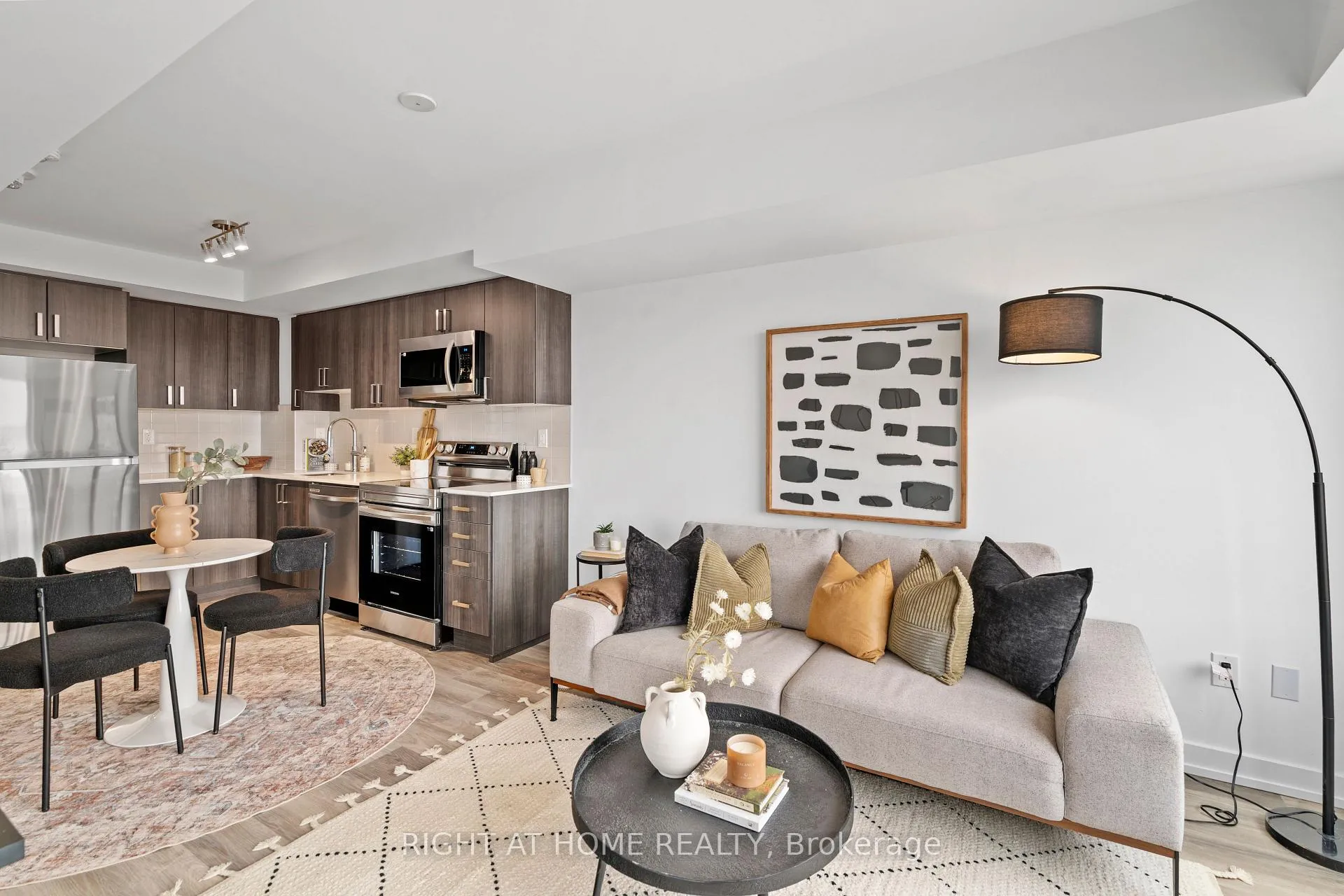 Photo 1 of Unit 909, 1435 Celebration Drive, Pickering, Bay Ridges — HOMEH