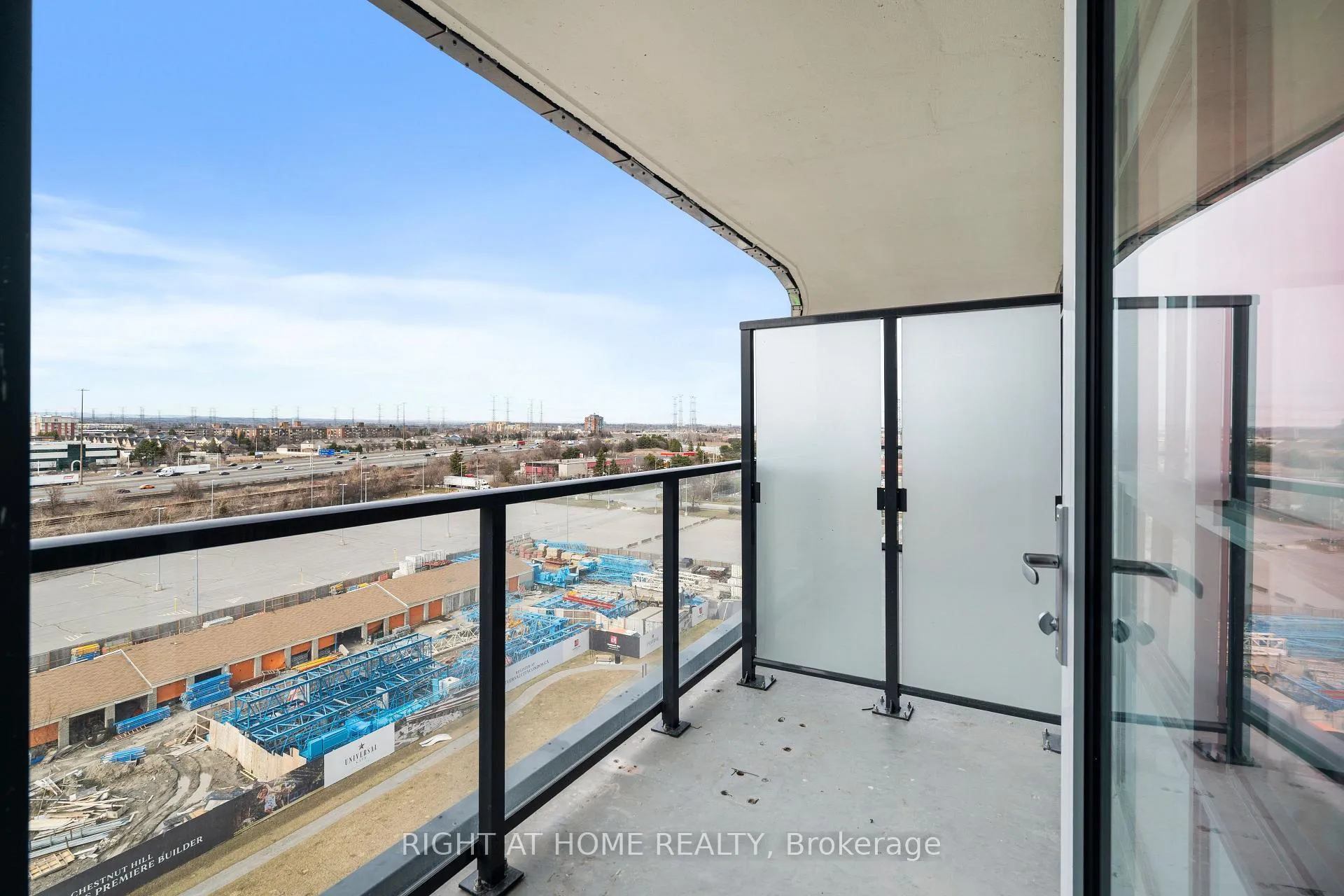 Photo 12 of Unit 909, 1435 Celebration Drive, Pickering, Bay Ridges — HOMEH