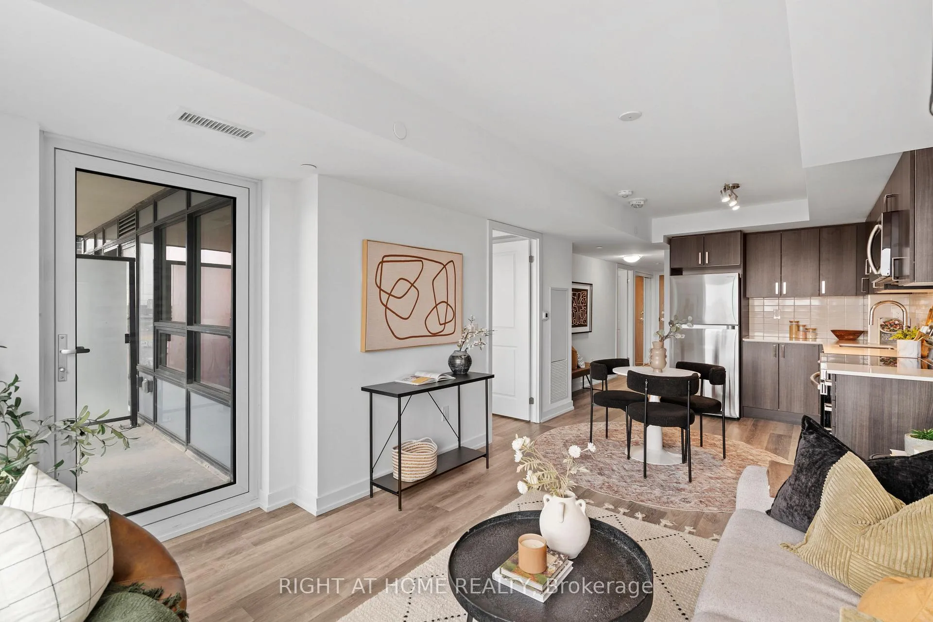 Photo 19 of Unit 909, 1435 Celebration Drive, Pickering, Bay Ridges — HOMEH