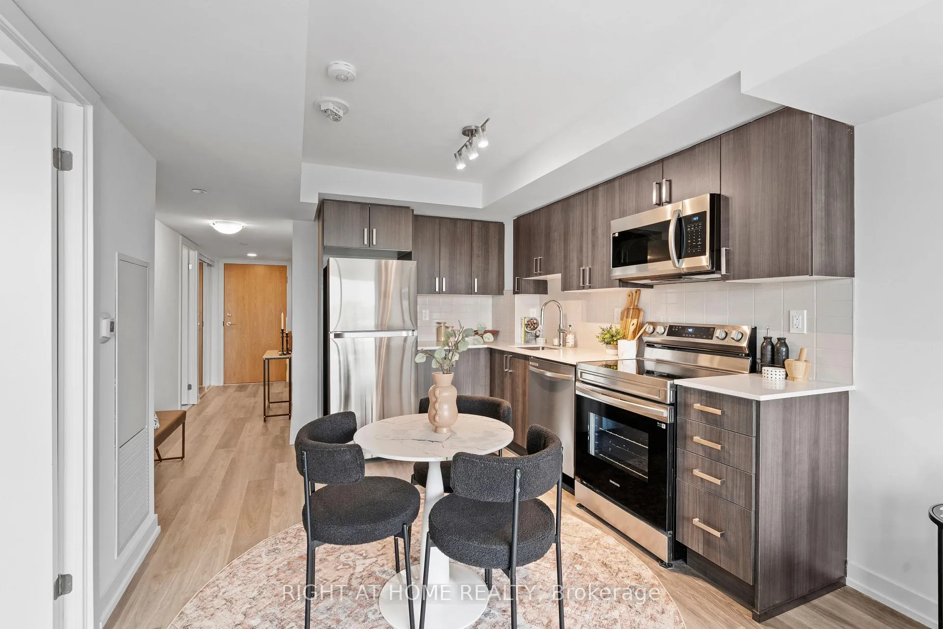 Photo 20 of Unit 909, 1435 Celebration Drive, Pickering, Bay Ridges — HOMEH