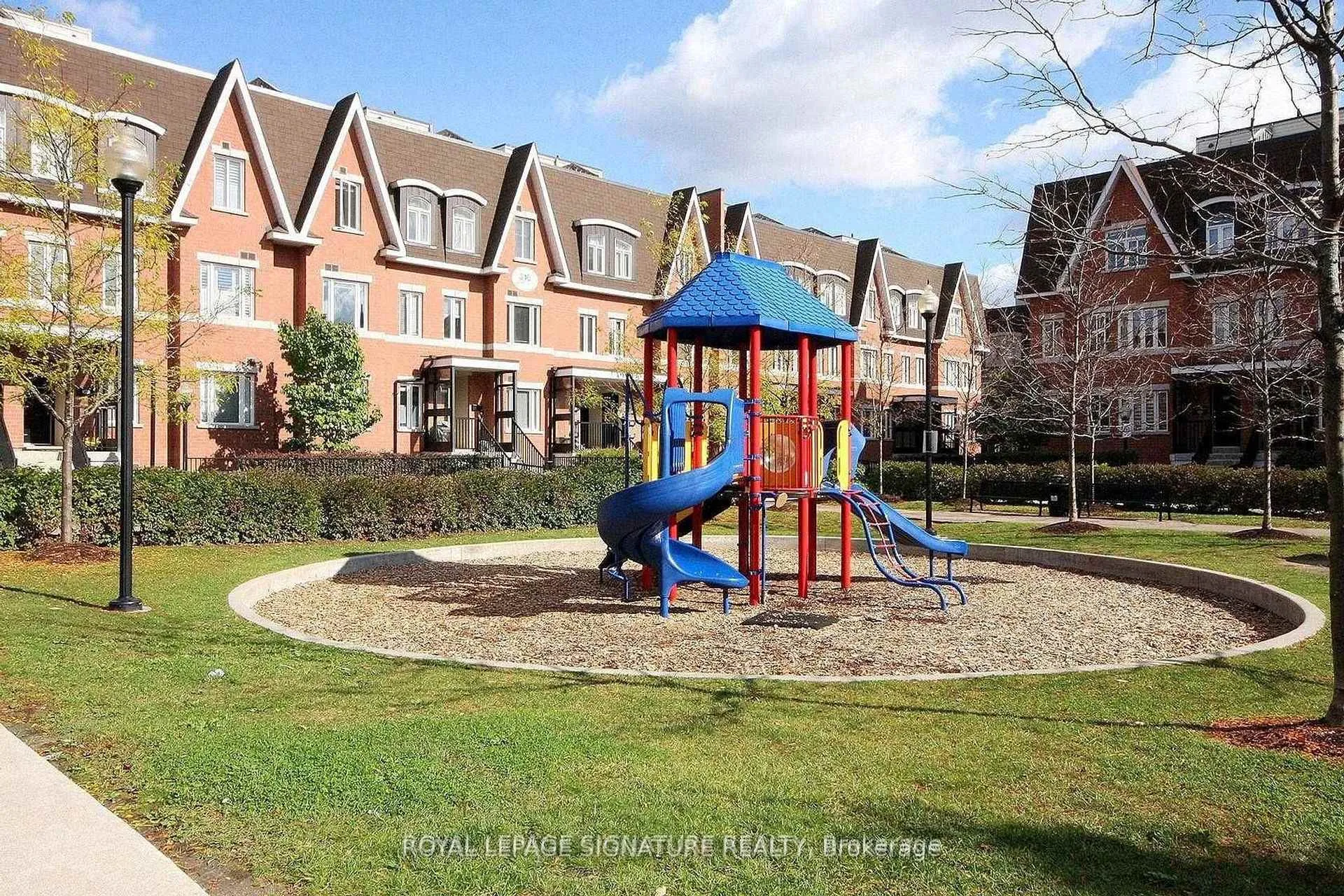 Photo 1 of Unit 110, 308 John Street, Markham, Aileen-Willowbrook — HOMEH
