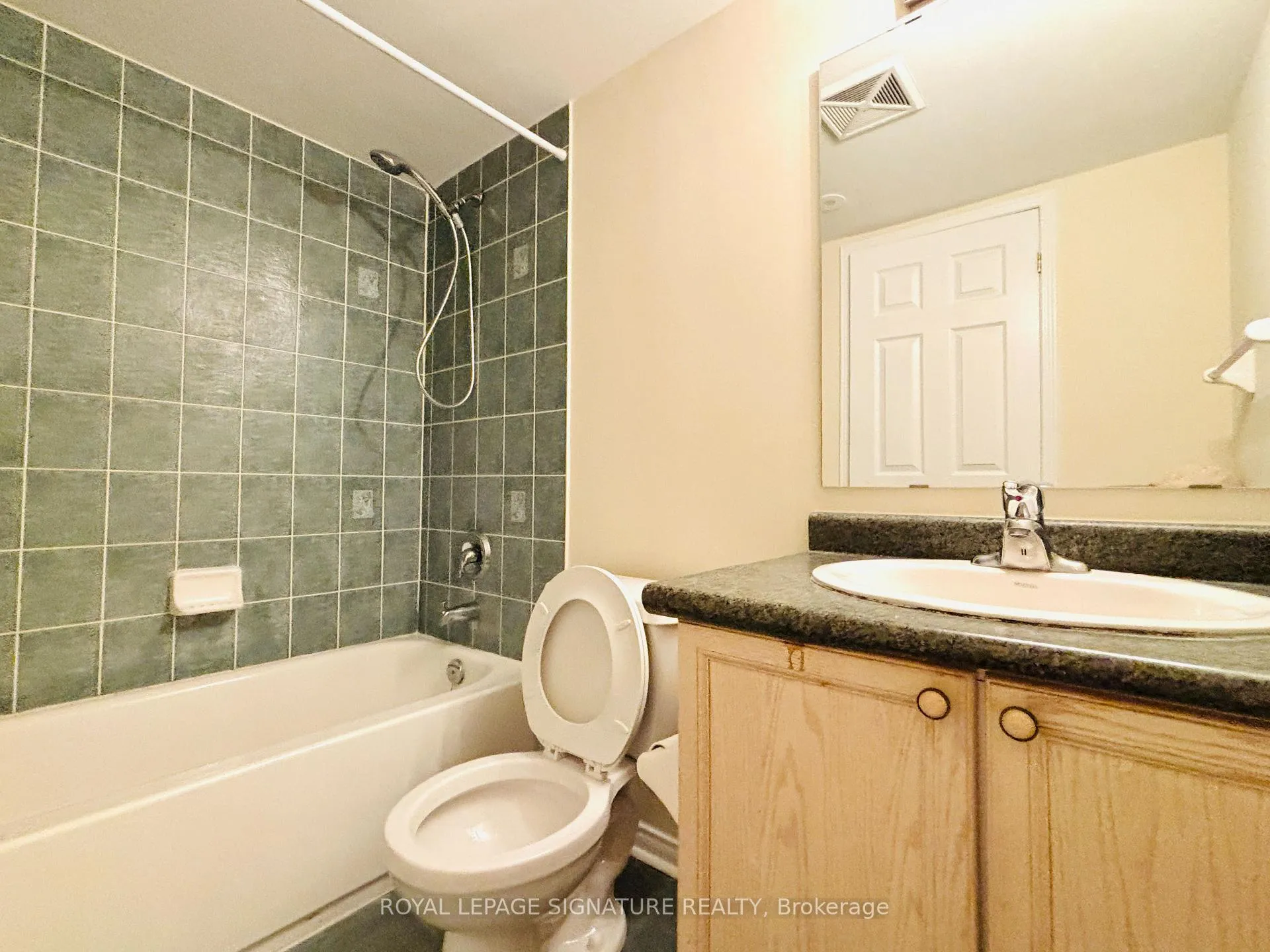 Photo 11 of Unit 110, 308 John Street, Markham, Aileen-Willowbrook — HOMEH