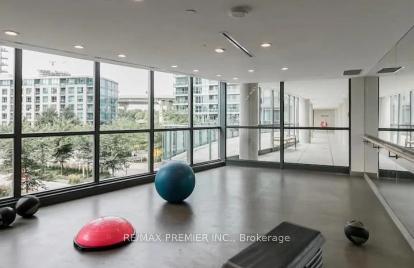 Photo 8 of Unit 1806, 215 Fort York Boulevard, Toronto, Niagara — HOMEH