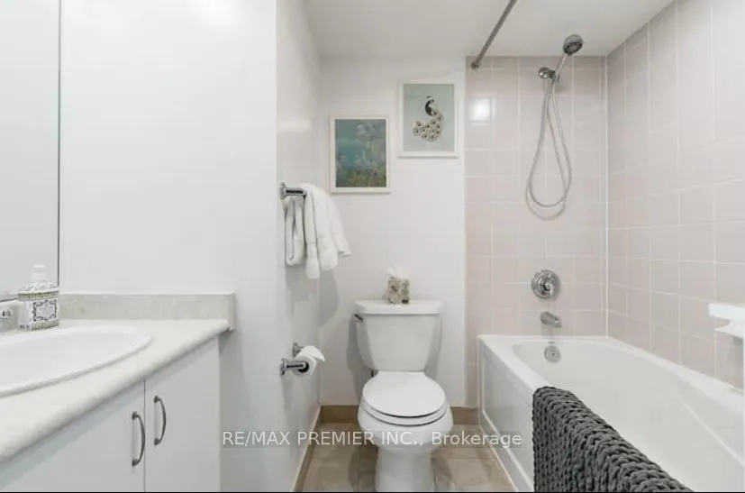 Photo 16 of Unit 1806, 215 Fort York Boulevard, Toronto, Niagara — HOMEH