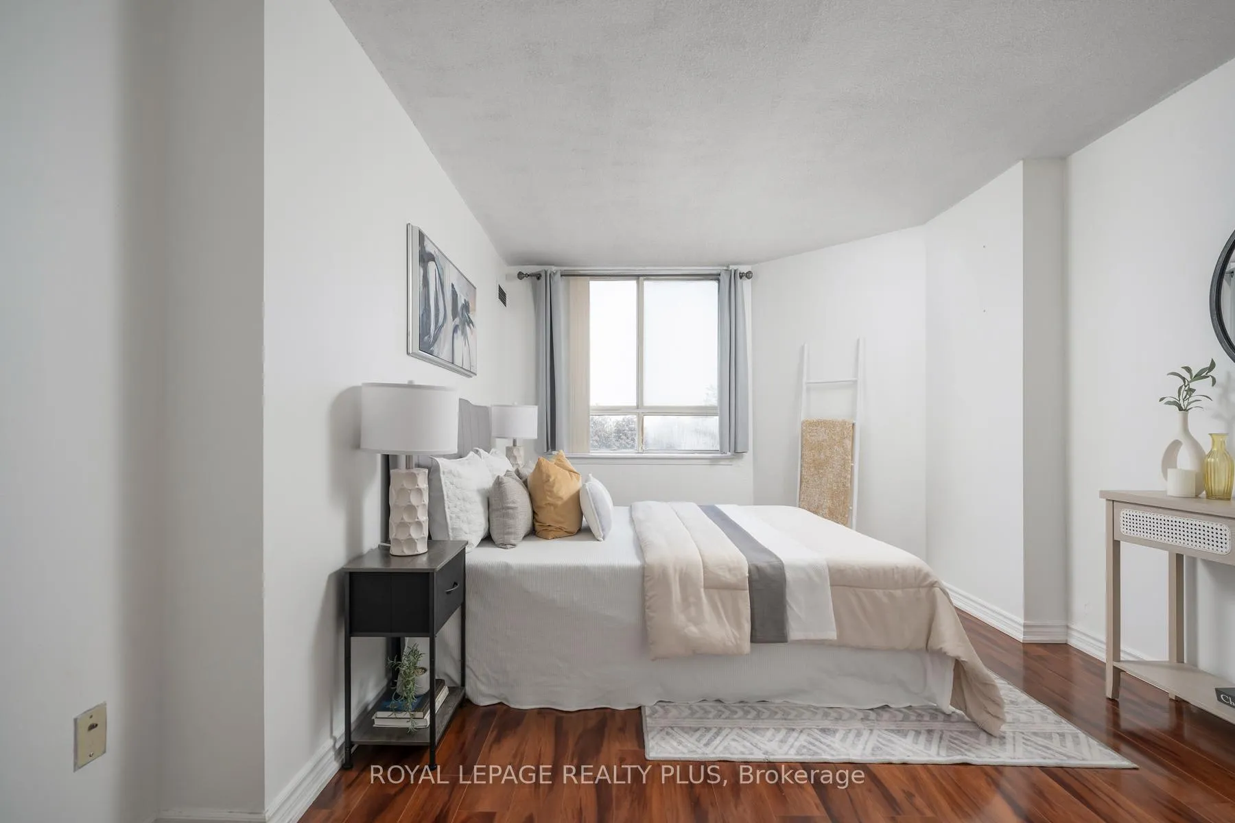 Photo 22 of Unit 408, 4205 Shipp Drive, Mississauga, City Centre — HOMEH
