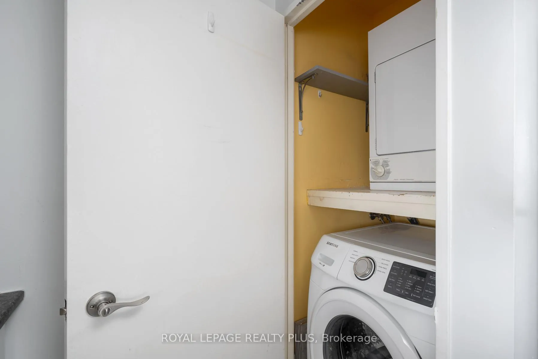 Photo 26 of Unit 408, 4205 Shipp Drive, Mississauga, City Centre — HOMEH