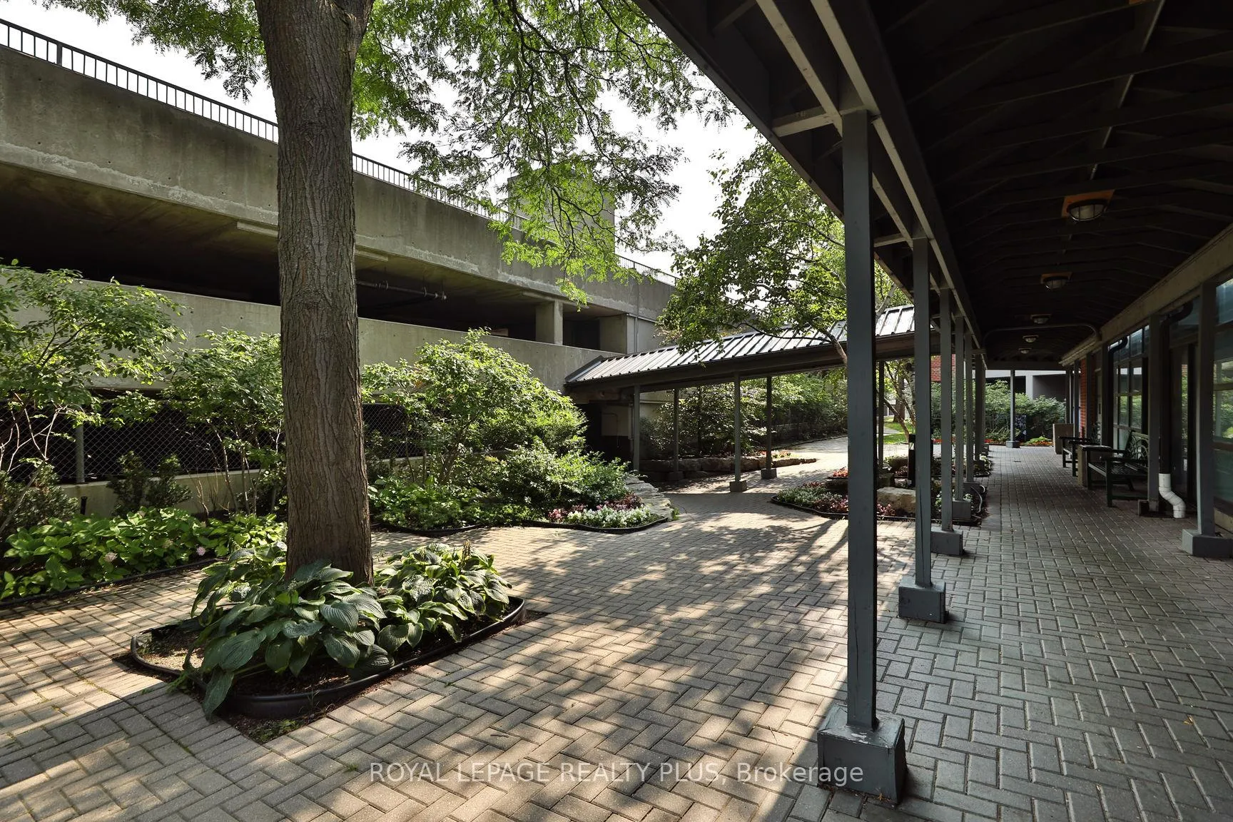 Photo 34 of Unit 408, 4205 Shipp Drive, Mississauga, City Centre — HOMEH