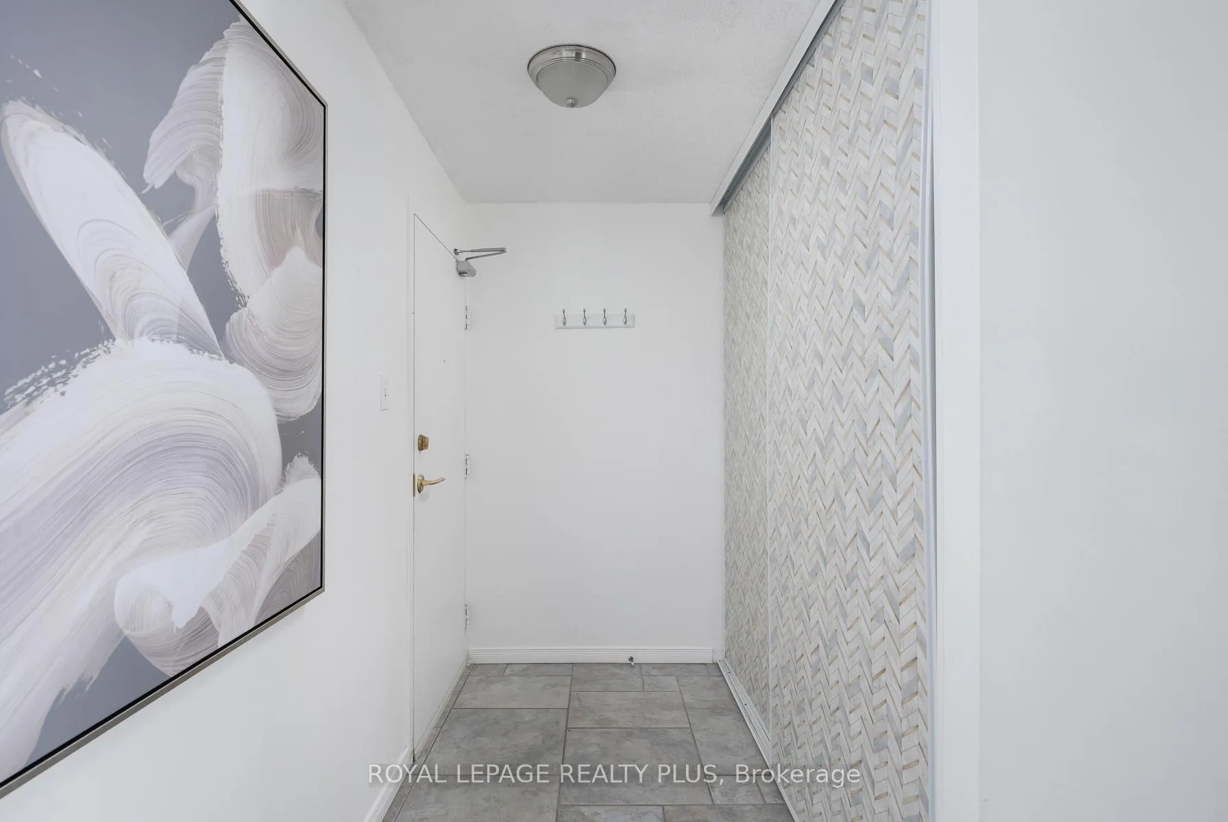 Photo 35 of Unit 408, 4205 Shipp Drive, Mississauga, City Centre — HOMEH